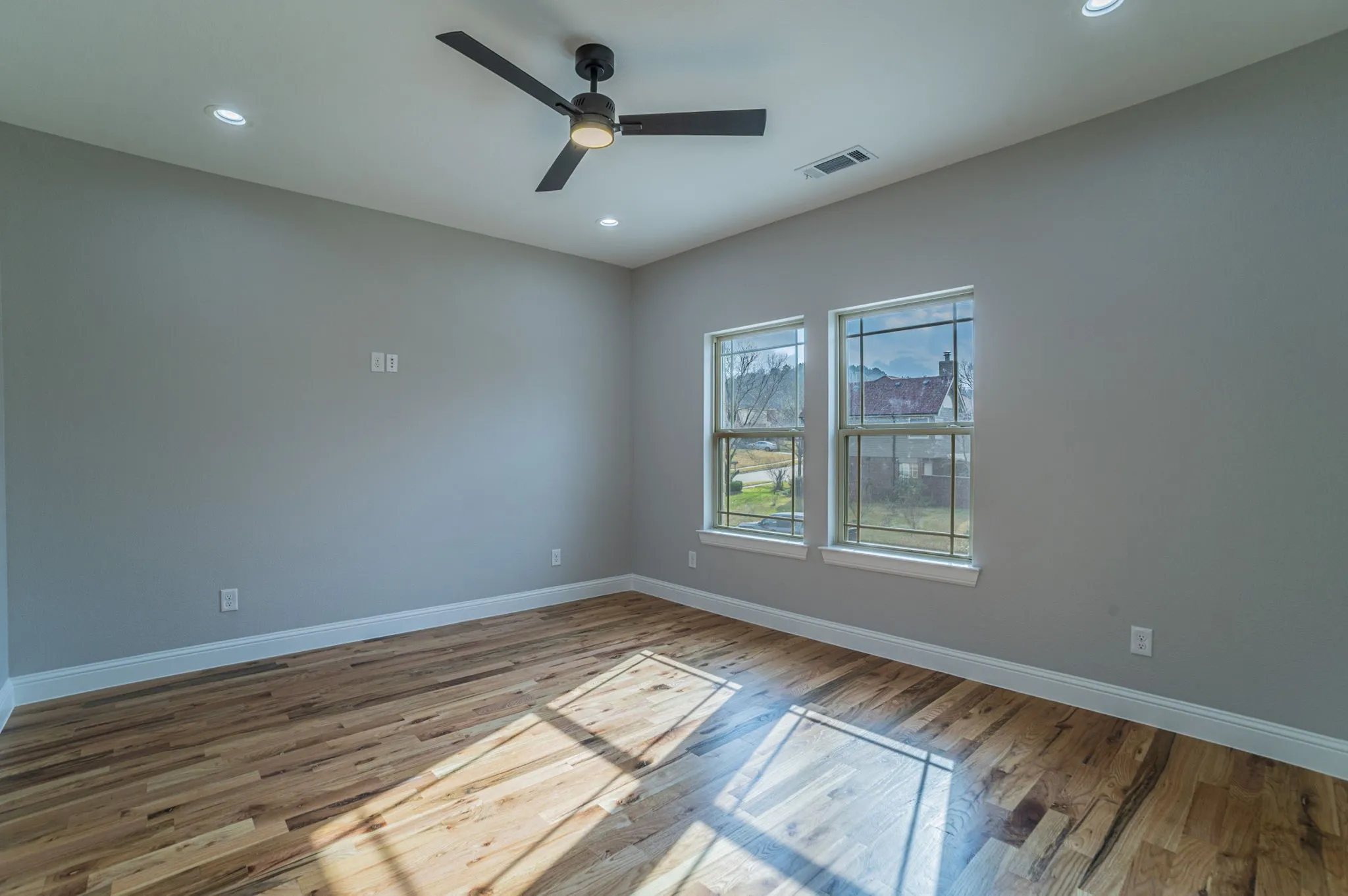 Single Family Residence For Sale in Dallas County , 8319 Deep Green Drive, Dallas, Texas 75249, 4 Bedroom, 4 Bathroom, 2 Garage spaces, 2,623 Sqft, built in 2025, mls#21336505, Real Estate Agent in Dallas, Homes For Sale in Dallas county, Homes For Sale in Dallas, Realtor in Dallas Texas, Real Estate Brokerage Independent Realty Texas, Luminita Cordes Realtor