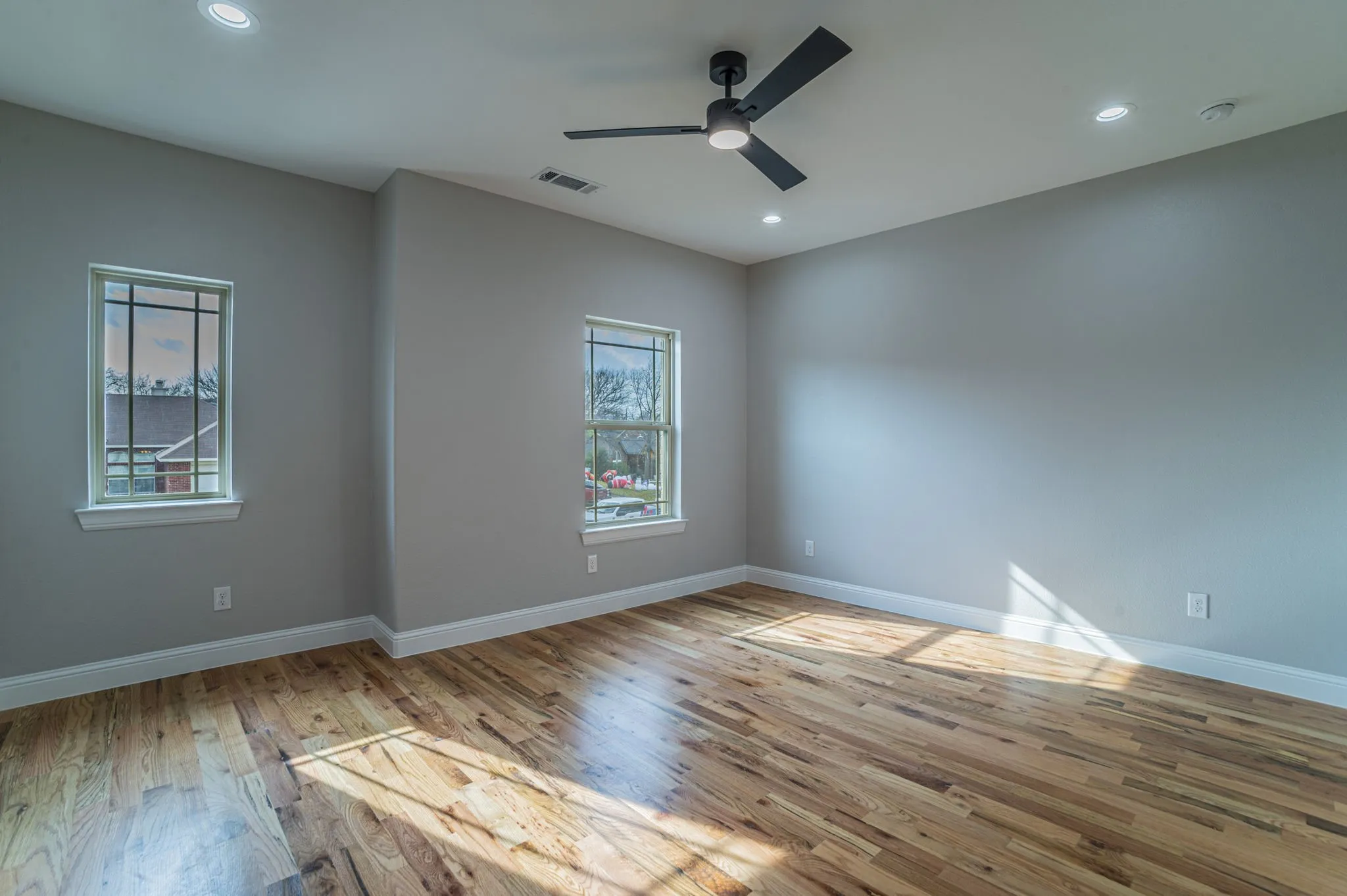 Single Family Residence For Sale in Dallas County , 8319 Deep Green Drive, Dallas, Texas 75249, 4 Bedroom, 4 Bathroom, 2 Garage spaces, 2,623 Sqft, built in 2025, mls#21336505, Real Estate Agent in Dallas, Homes For Sale in Dallas county, Homes For Sale in Dallas, Realtor in Dallas Texas, Real Estate Brokerage Independent Realty Texas, Luminita Cordes Realtor