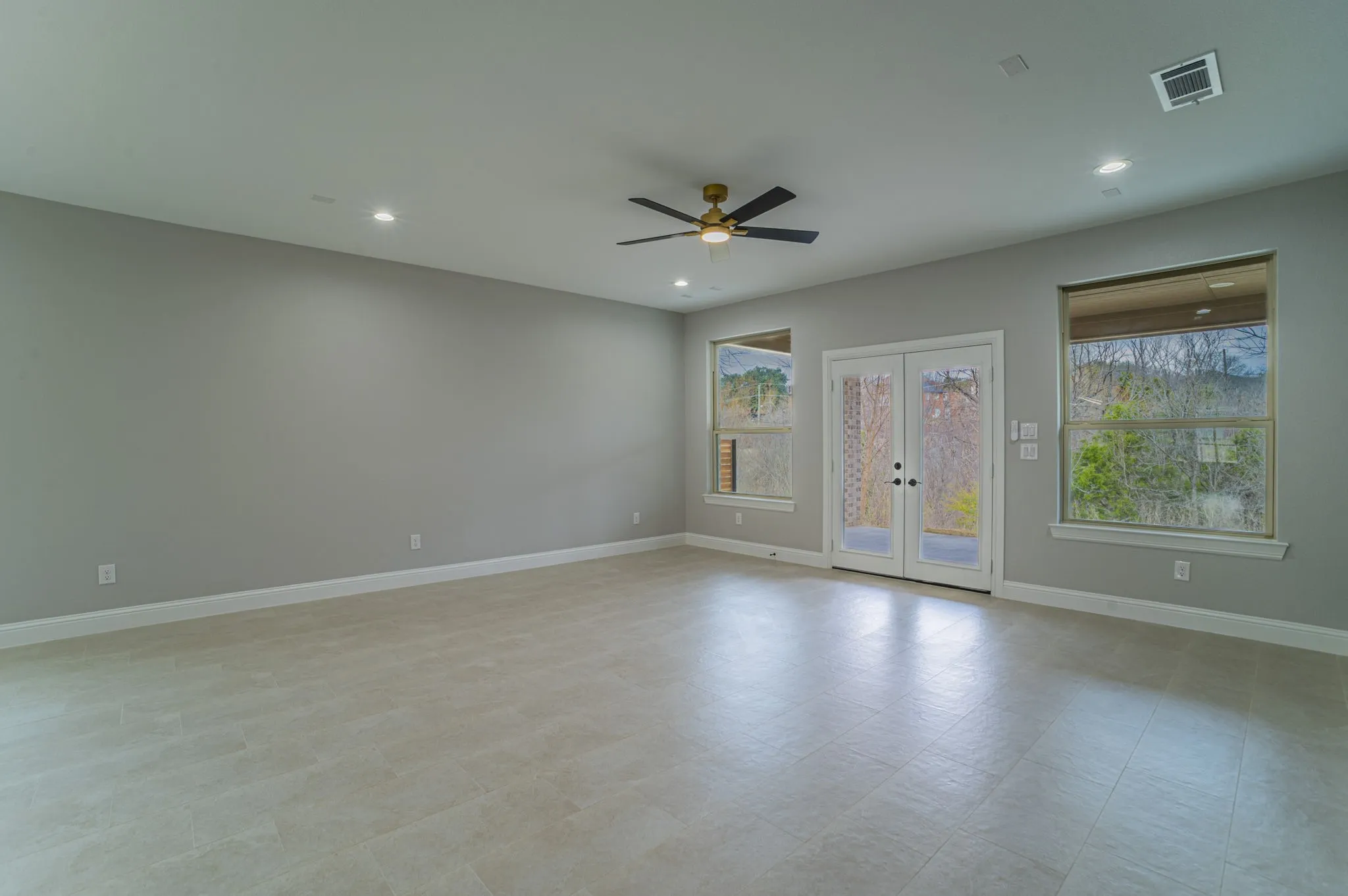 Single Family Residence For Sale in Dallas County , 8319 Deep Green Drive, Dallas, Texas 75249, 4 Bedroom, 4 Bathroom, 2 Garage spaces, 2,623 Sqft, built in 2025, mls#21336505, Real Estate Agent in Dallas, Homes For Sale in Dallas county, Homes For Sale in Dallas, Realtor in Dallas Texas, Real Estate Brokerage Independent Realty Texas, Luminita Cordes Realtor