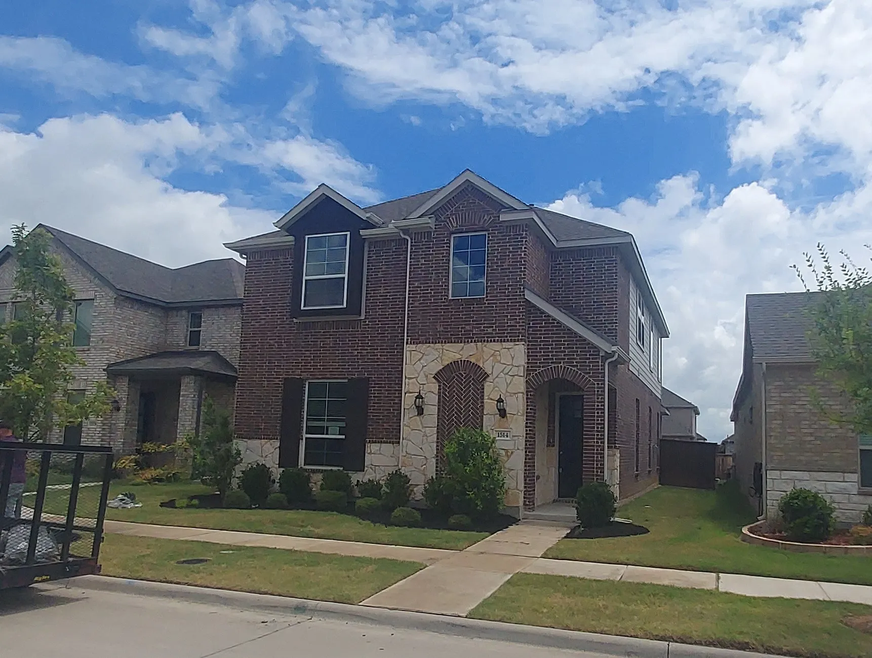 Single Family Residence For Sale in Dallas County , 1514 Broadview Drive, Garland, Texas 75042, 3 Bedroom, 3 Bathroom, 2 Garage spaces, 2,224 Sqft, built in 2023, mls#21336507, Real Estate Agent in Garland, Homes For Sale in Dallas county, Homes For Sale in Garland, Realtor in Garland Texas, Real Estate Brokerage Independent Realty Texas, Luminita Cordes Realtor