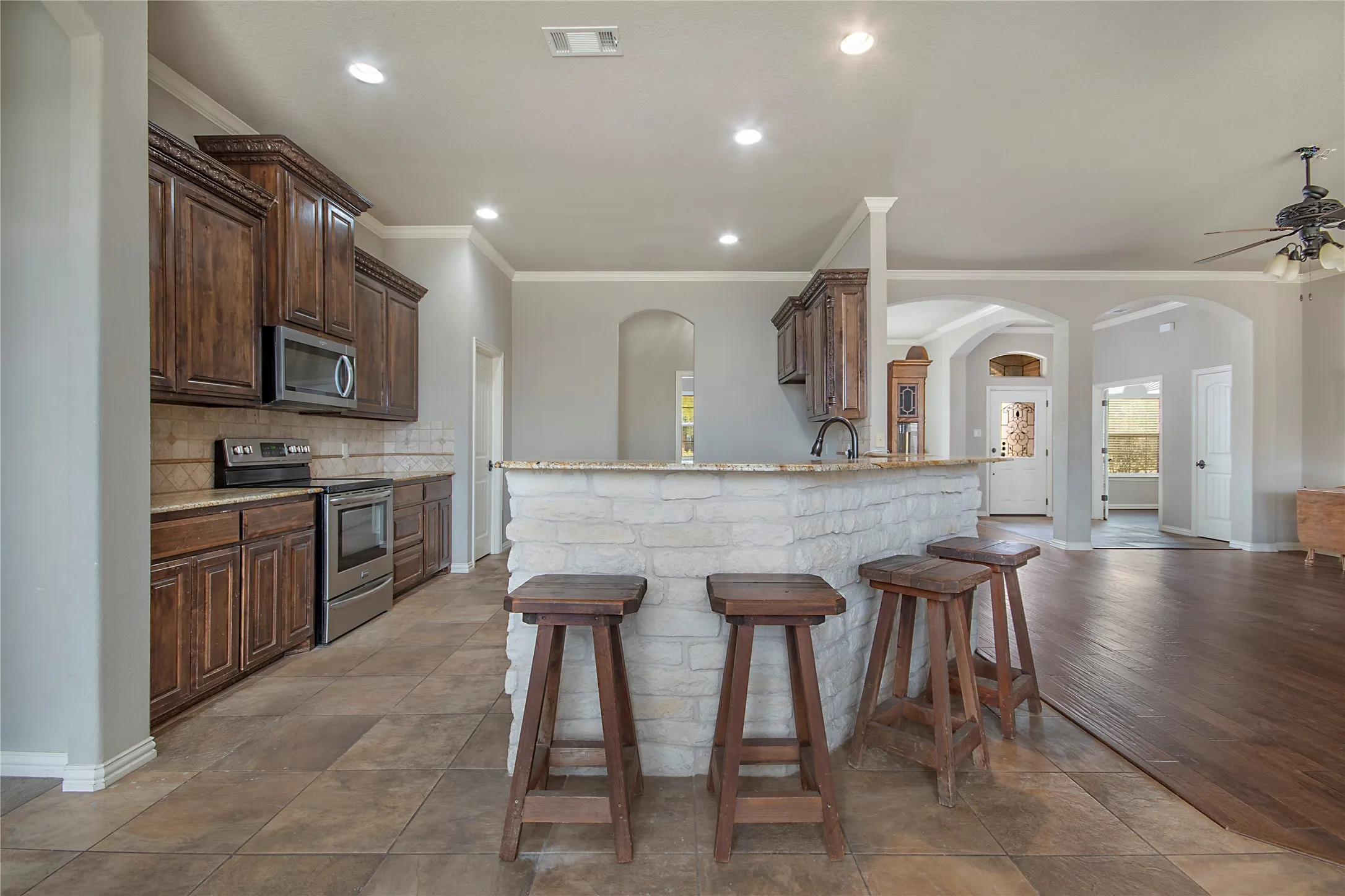 Single Family Residence For Sale in Denton County , 2505 Wichita Trail, Sanger, Texas 76266, 4 Bedroom, 3 Bathroom, 2 Garage spaces, 2,192 Sqft, built in 2008, mls#21336518, Real Estate Agent in Sanger, Homes For Sale in Denton county, Homes For Sale in Sanger, Realtor in Sanger Texas, Real Estate Brokerage Independent Realty Texas, Luminita Cordes Realtor