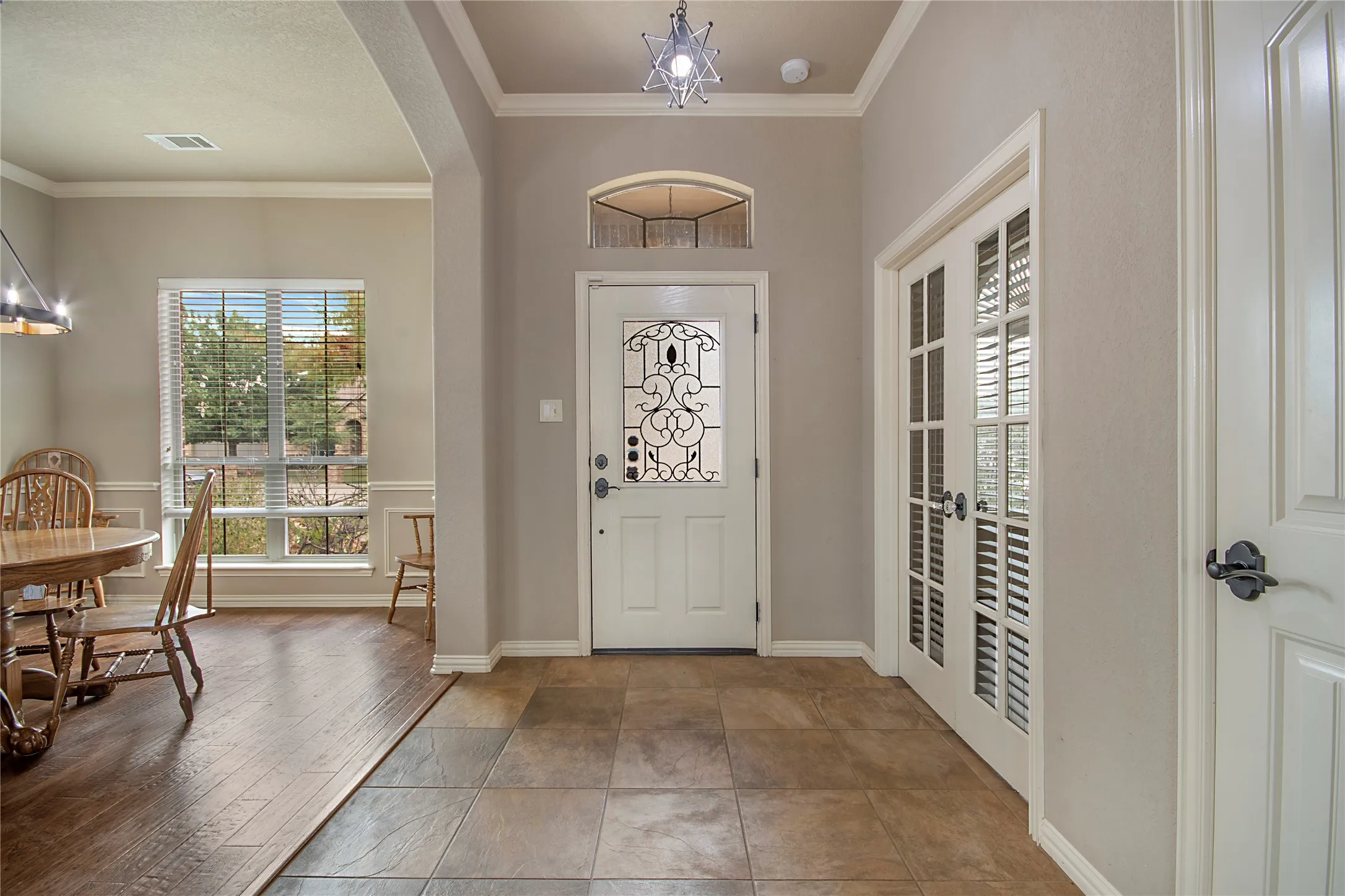 Single Family Residence For Sale in Denton County , 2505 Wichita Trail, Sanger, Texas 76266, 4 Bedroom, 3 Bathroom, 2 Garage spaces, 2,192 Sqft, built in 2008, mls#21336518, Real Estate Agent in Sanger, Homes For Sale in Denton county, Homes For Sale in Sanger, Realtor in Sanger Texas, Real Estate Brokerage Independent Realty Texas, Luminita Cordes Realtor