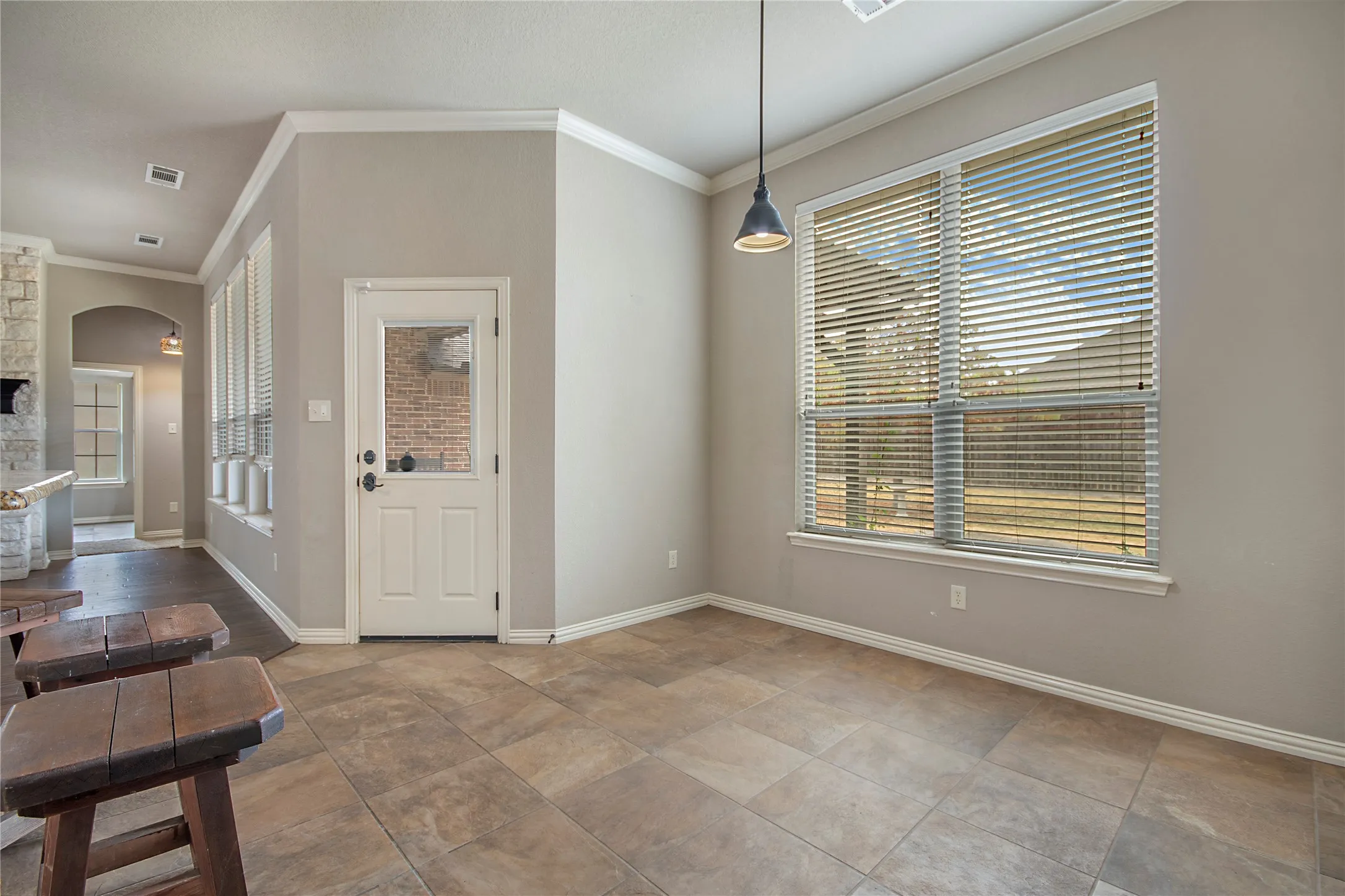 Single Family Residence For Sale in Denton County , 2505 Wichita Trail, Sanger, Texas 76266, 4 Bedroom, 3 Bathroom, 2 Garage spaces, 2,192 Sqft, built in 2008, mls#21336518, Real Estate Agent in Sanger, Homes For Sale in Denton county, Homes For Sale in Sanger, Realtor in Sanger Texas, Real Estate Brokerage Independent Realty Texas, Luminita Cordes Realtor