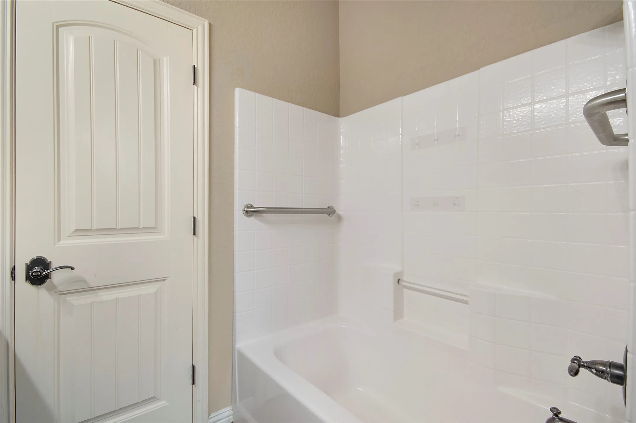 Single Family Residence For Sale in Denton County , 2505 Wichita Trail, Sanger, Texas 76266, 4 Bedroom, 3 Bathroom, 2 Garage spaces, 2,192 Sqft, built in 2008, mls#21336518, Real Estate Agent in Sanger, Homes For Sale in Denton county, Homes For Sale in Sanger, Realtor in Sanger Texas, Real Estate Brokerage Independent Realty Texas, Luminita Cordes Realtor