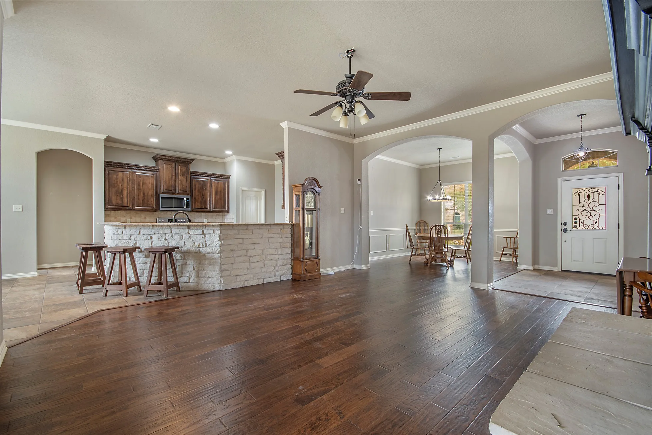 Single Family Residence For Sale in Denton County , 2505 Wichita Trail, Sanger, Texas 76266, 4 Bedroom, 3 Bathroom, 2 Garage spaces, 2,192 Sqft, built in 2008, mls#21336518, Real Estate Agent in Sanger, Homes For Sale in Denton county, Homes For Sale in Sanger, Realtor in Sanger Texas, Real Estate Brokerage Independent Realty Texas, Luminita Cordes Realtor