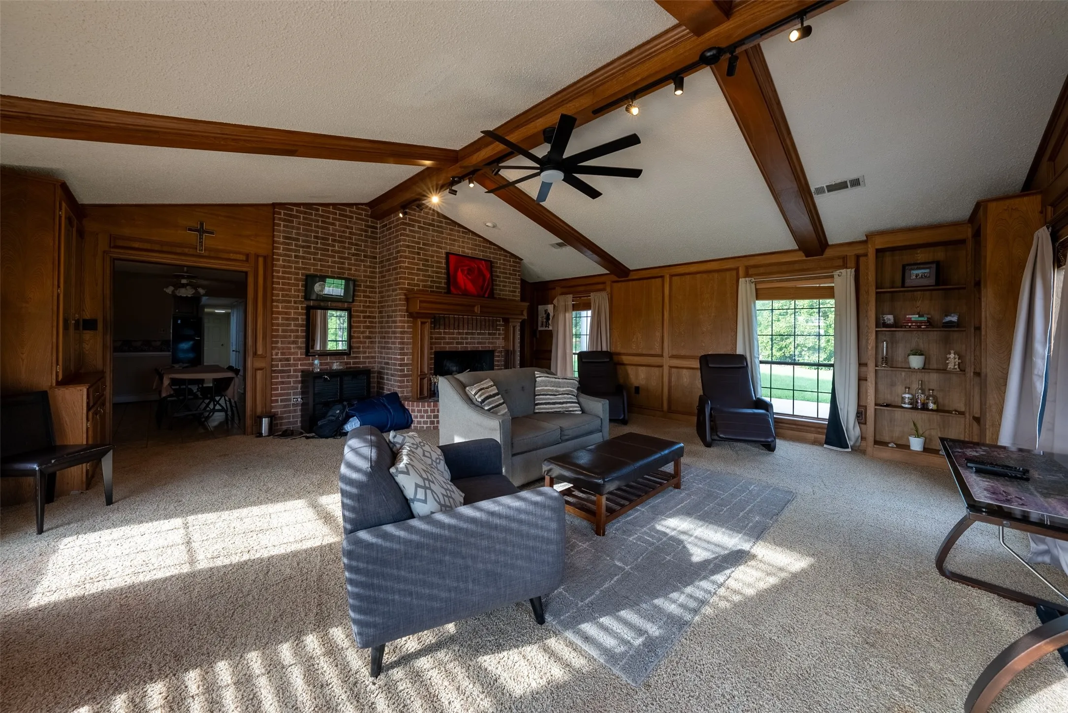 Farm For Sale in Henderson County , 13053 County Road 3806 3805, Murchison, Texas 75778, 6 Bedrooms, 5 Bathrooms, 3 Garage spaces, 3,482 Sqft, built in 1984, Price $2,325,000, mls#21336528, Real Estate Agent in Murchison, Homes For Sale in Henderson county, Homes For Sale in Murchison, Realtor in Murchison Texas, Real Estate Brokerage Independent Realty Texas, Luminita Cordes Realtor