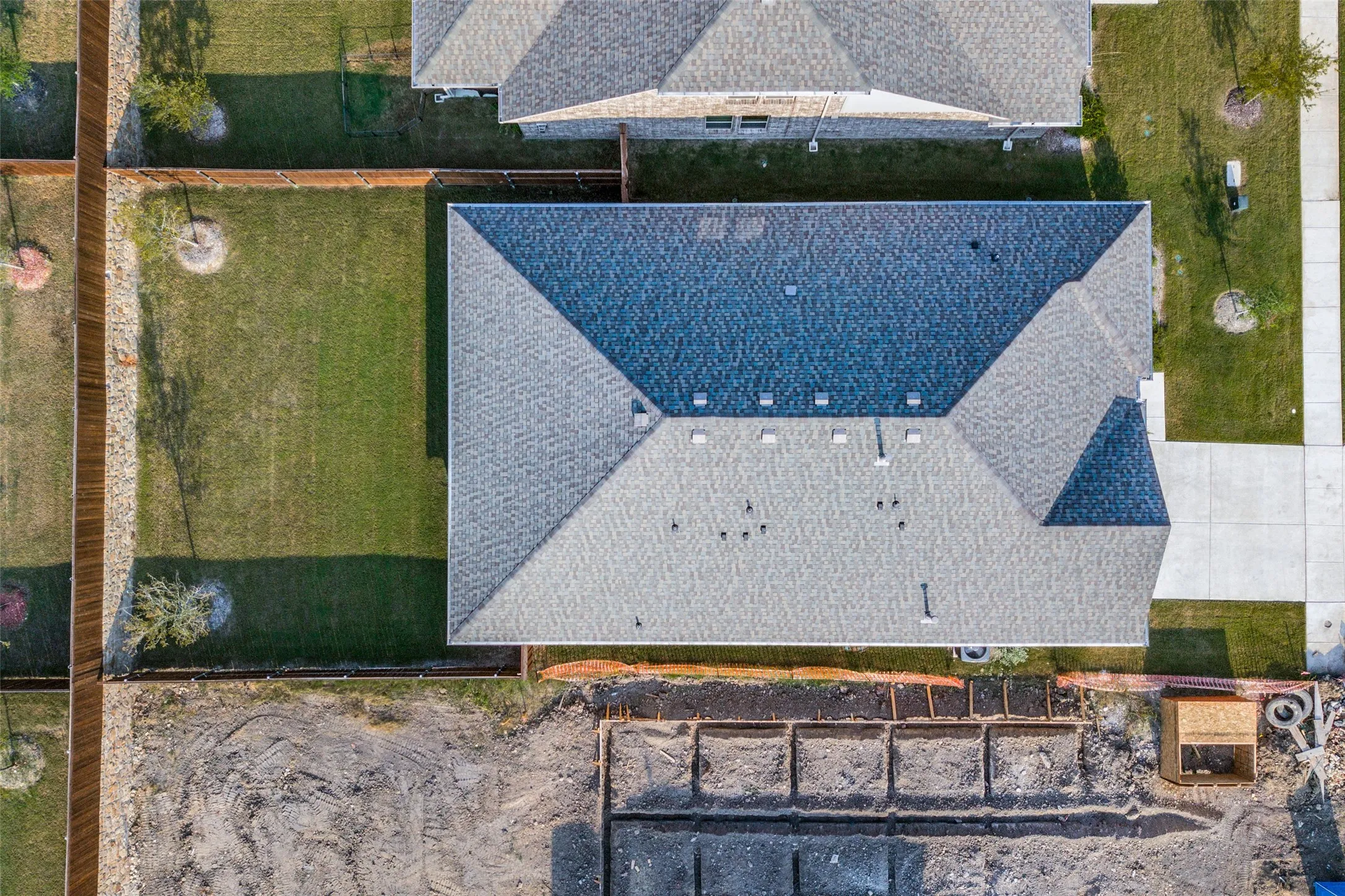 Single Family Residence For Rent in Denton County , 1432 Monarch Trail, Northlake, Texas 76226, 4 Bedroom, 3 Bathroom, 2 Garage spaces, 2,044 Sqft, built in 2020, mls#21335806, Real Estate Agent in Northlake, Homes For Rent in Denton county, Homes For Rent in Northlake, Realtor in Northlake Texas, Real Estate Brokerage Independent Realty Texas, Luminita Cordes Realtor