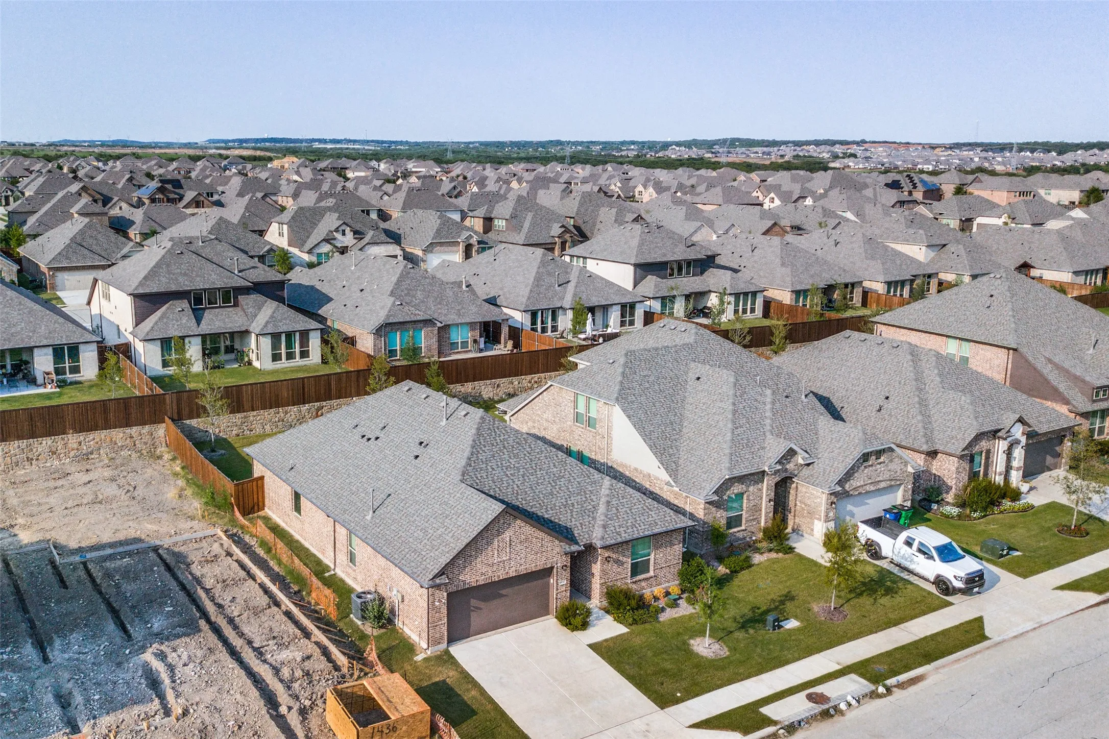 Single Family Residence For Rent in Denton County , 1432 Monarch Trail, Northlake, Texas 76226, 4 Bedroom, 3 Bathroom, 2 Garage spaces, 2,044 Sqft, built in 2020, mls#21335806, Real Estate Agent in Northlake, Homes For Rent in Denton county, Homes For Rent in Northlake, Realtor in Northlake Texas, Real Estate Brokerage Independent Realty Texas, Luminita Cordes Realtor