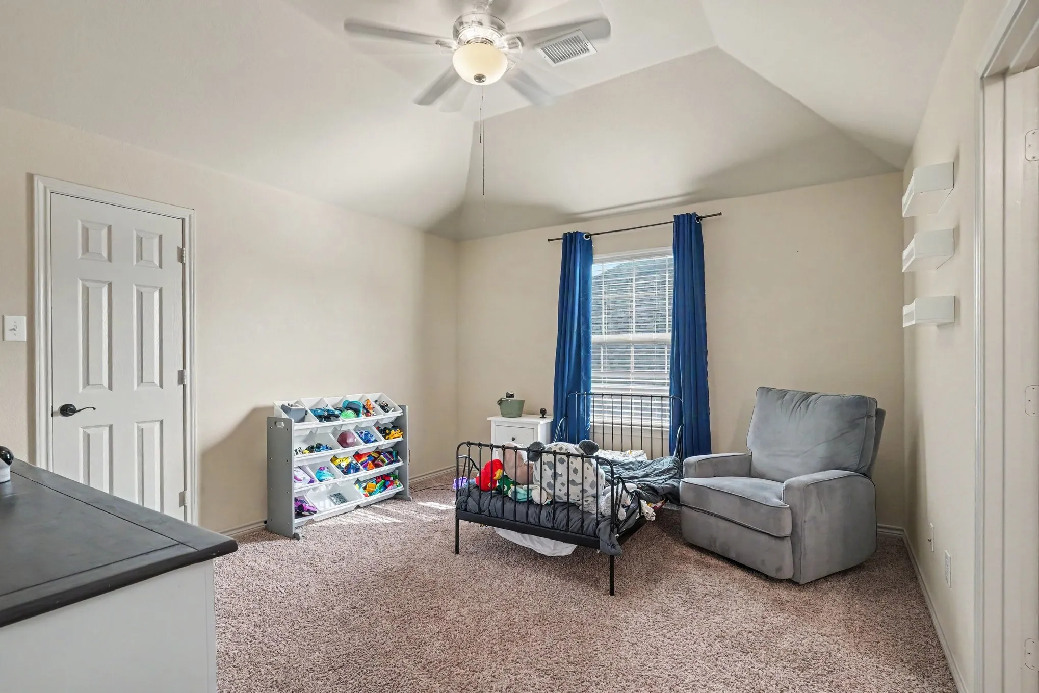 Single Family Residence For Sale in Tarrant County , 2809 Stackhouse Street, Fort Worth, Texas 76244, 5 Bedroom, 4 Bathroom, 2 Garage spaces, 3,226 Sqft, built in 2013, mls#21336557, Real Estate Agent in Fort Worth, Homes For Sale in Tarrant county, Homes For Sale in Fort Worth, Realtor in Fort Worth Texas, Real Estate Brokerage Independent Realty Texas, Luminita Cordes Realtor