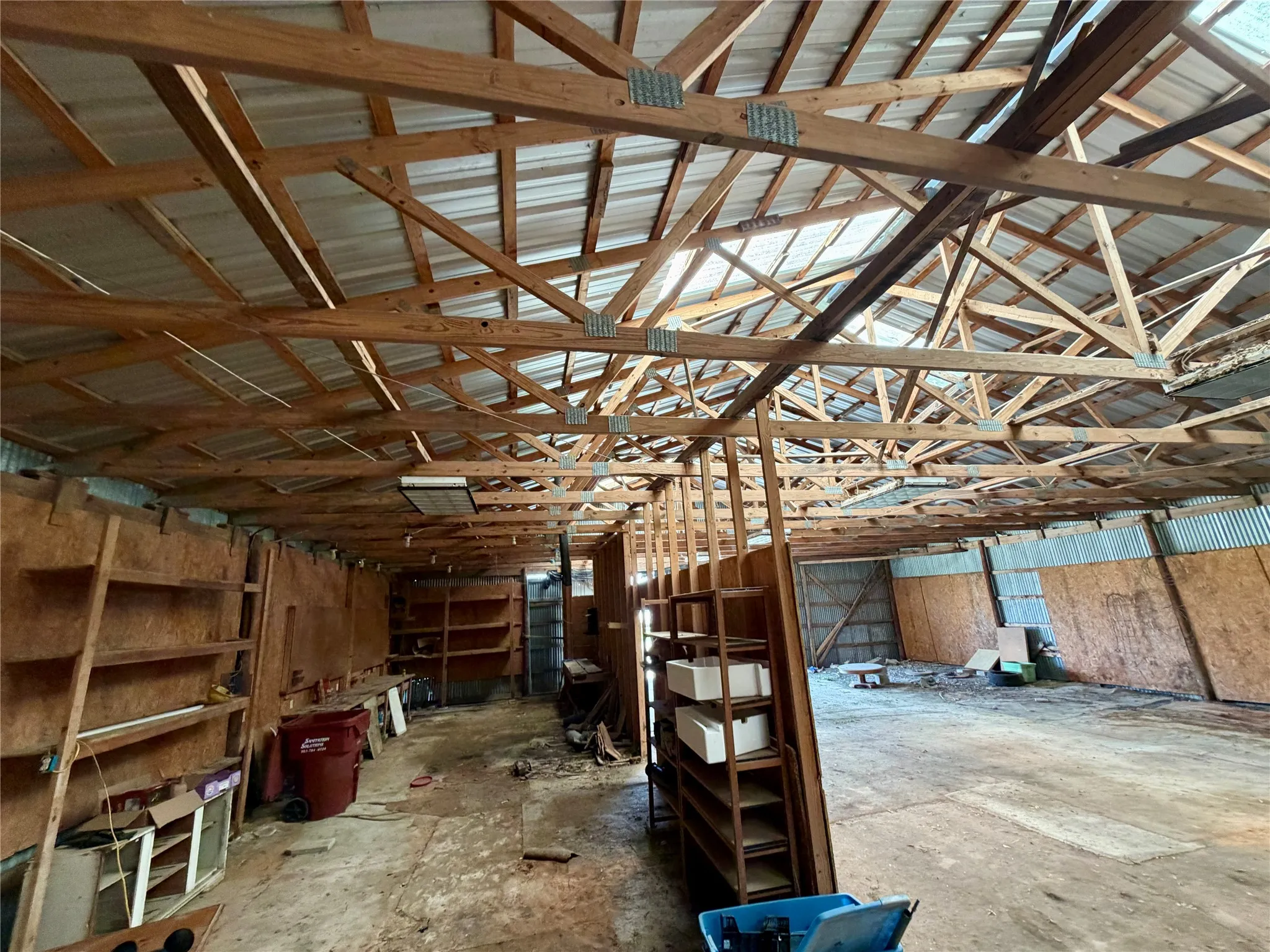 Single Family Residence For Sale in Fannin County , 100 E Austin Street, Leonard, Texas 75452, 2 Bedroom, 2 Bathroom, Garage spaces, 1,262 Sqft, built in 2001, mls#21335649, Real Estate Agent in Leonard, Homes For Sale in Fannin county, Homes For Sale in Leonard, Realtor in Leonard Texas, Real Estate Brokerage Independent Realty Texas, Luminita Cordes Realtor
