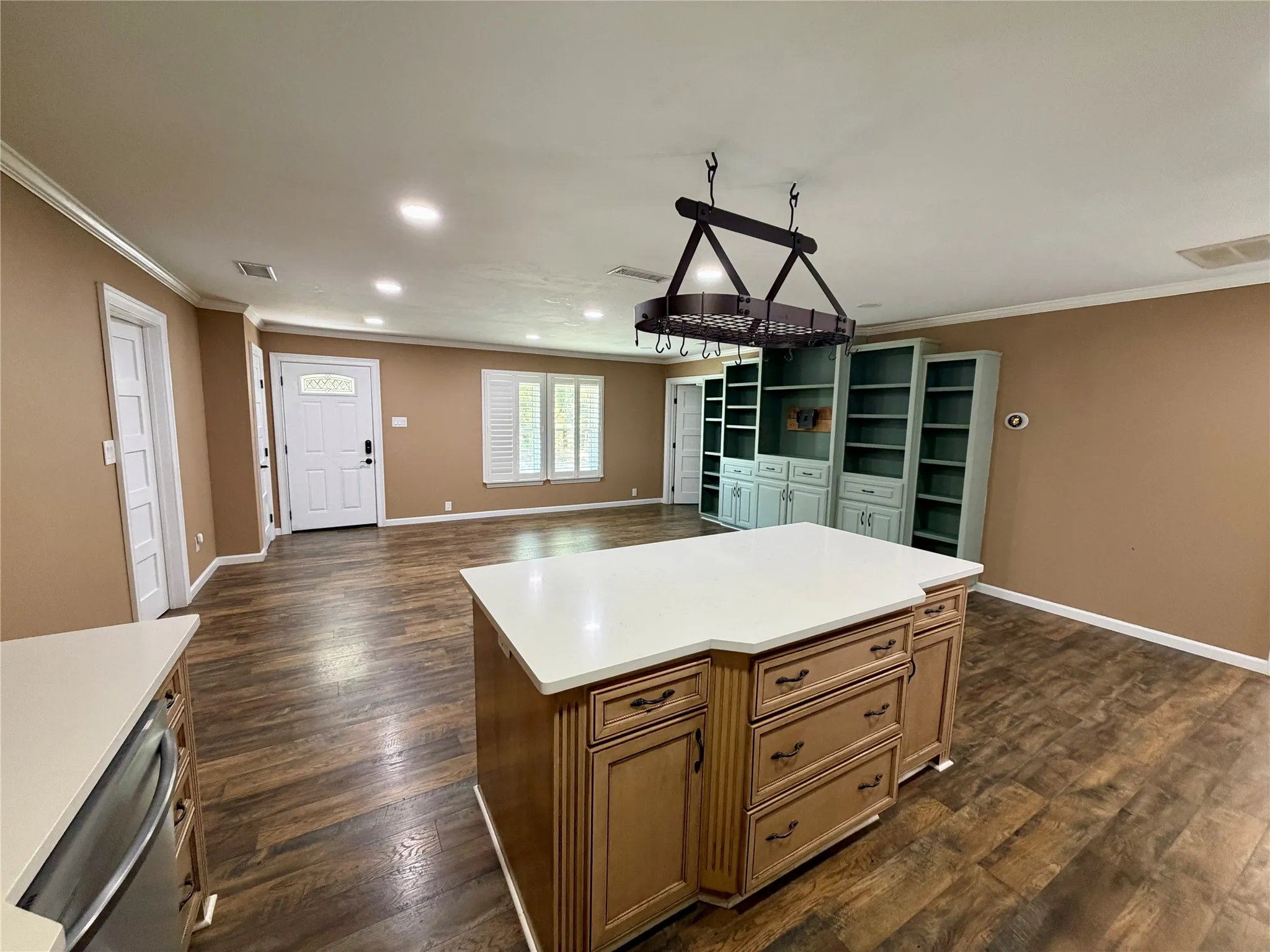 Single Family Residence For Sale in Fannin County , 100 E Austin Street, Leonard, Texas 75452, 2 Bedroom, 2 Bathroom, Garage spaces, 1,262 Sqft, built in 2001, mls#21335649, Real Estate Agent in Leonard, Homes For Sale in Fannin county, Homes For Sale in Leonard, Realtor in Leonard Texas, Real Estate Brokerage Independent Realty Texas, Luminita Cordes Realtor