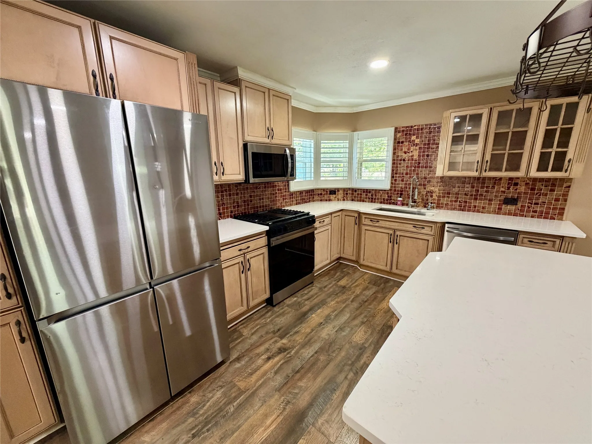 Single Family Residence For Sale in Fannin County , 100 E Austin Street, Leonard, Texas 75452, 2 Bedroom, 2 Bathroom, Garage spaces, 1,262 Sqft, built in 2001, mls#21335649, Real Estate Agent in Leonard, Homes For Sale in Fannin county, Homes For Sale in Leonard, Realtor in Leonard Texas, Real Estate Brokerage Independent Realty Texas, Luminita Cordes Realtor