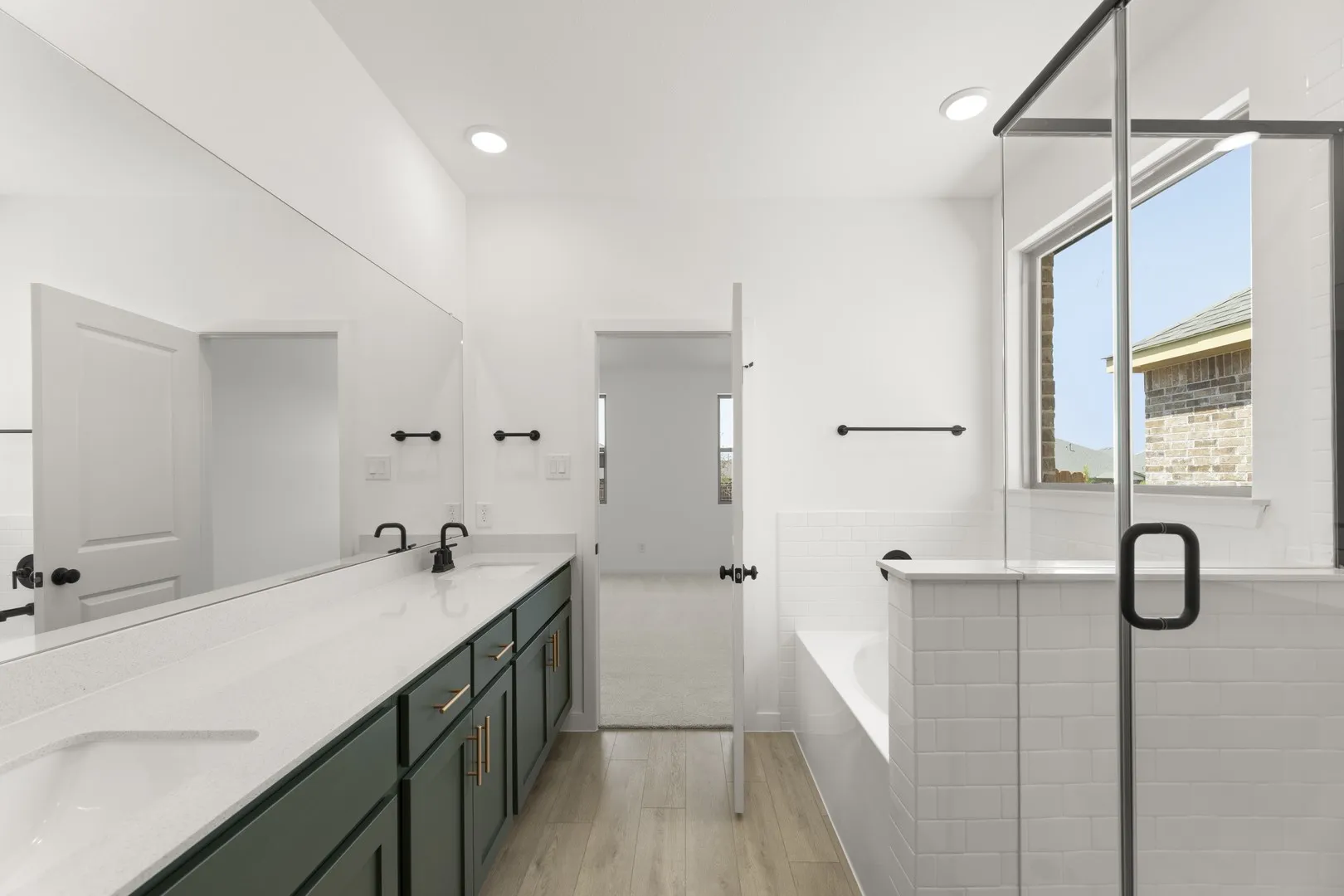 22. 4313 Bellflower - Bath (4)