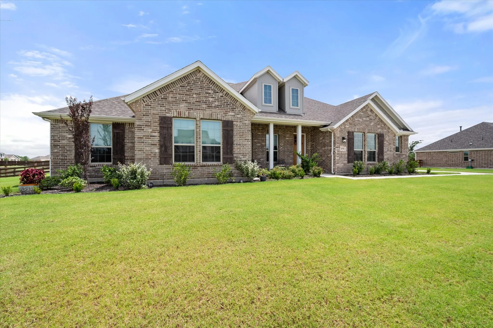 Single Family Residence For Sale in Ellis County , 4550 Night Hawk Trail, Waxahachie, Texas 75165, 4 Bedroom, 3 Bathroom, 2 Garage spaces, 2,768 Sqft, built in 2025, mls#21336084, Real Estate Agent in Waxahachie, Homes For Sale in Ellis county, Homes For Sale in Waxahachie, Realtor in Waxahachie Texas, Real Estate Brokerage Independent Realty Texas, Luminita Cordes Realtor