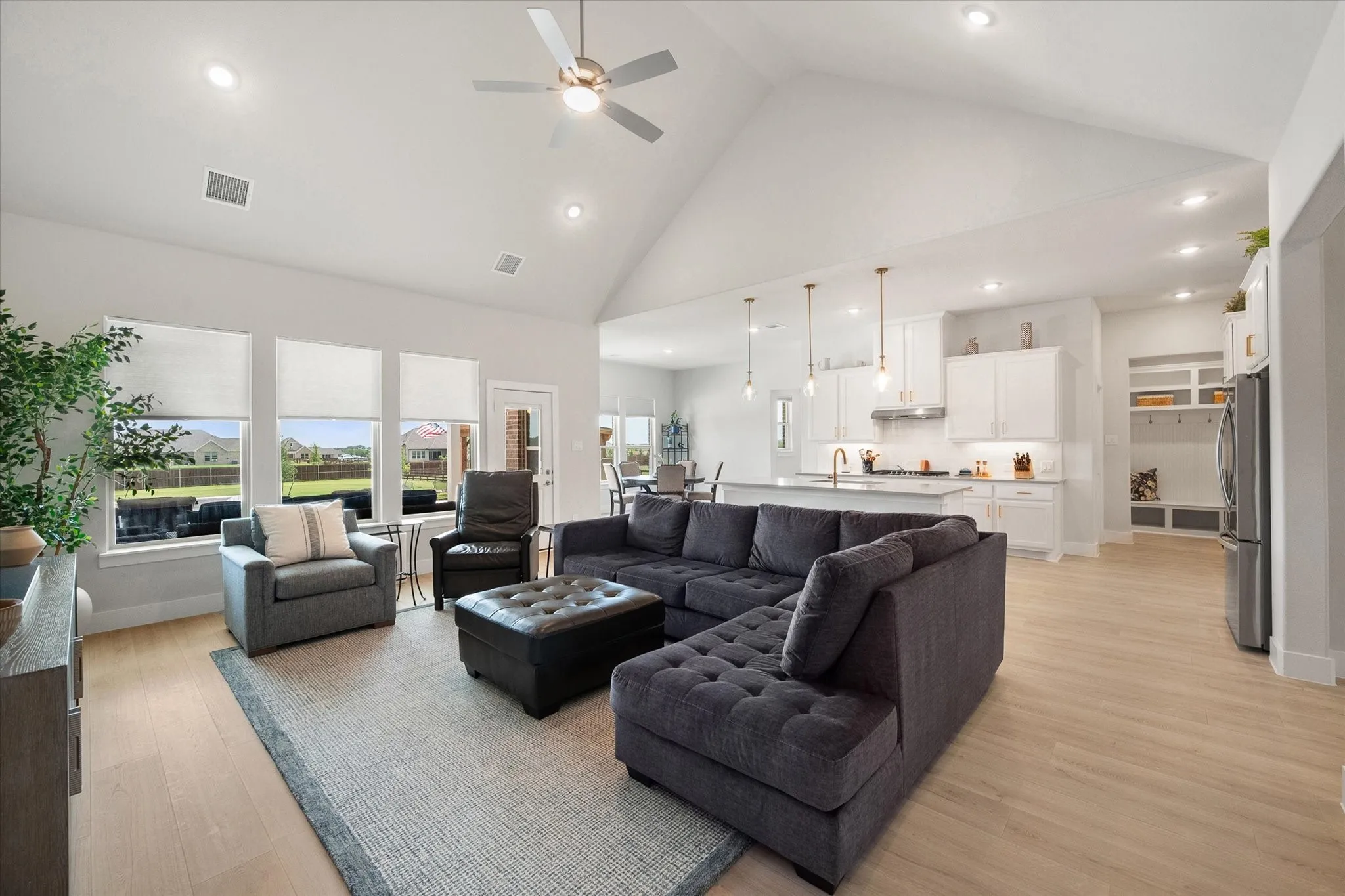 Single Family Residence For Sale in Ellis County , 4550 Night Hawk Trail, Waxahachie, Texas 75165, 4 Bedroom, 3 Bathroom, 2 Garage spaces, 2,768 Sqft, built in 2025, mls#21336084, Real Estate Agent in Waxahachie, Homes For Sale in Ellis county, Homes For Sale in Waxahachie, Realtor in Waxahachie Texas, Real Estate Brokerage Independent Realty Texas, Luminita Cordes Realtor