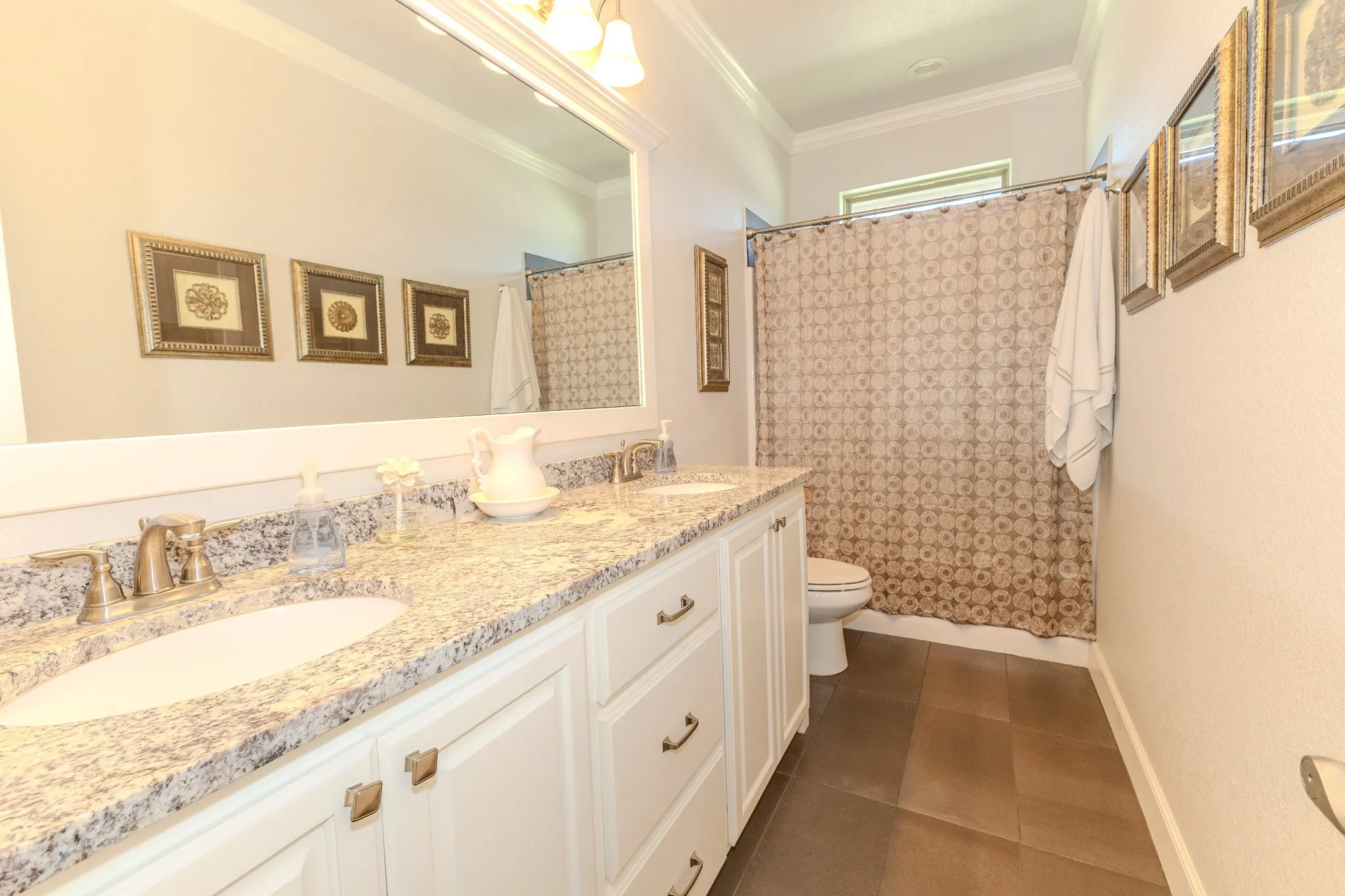 Single Family Residence For Sale in Taylor County , 374 Brazos Drive, Abilene, Texas 79602, 4 Bedroom, 2 Bathroom, 2 Garage spaces, 1,971 Sqft, built in 2017, mls#21336563, Real Estate Agent in Abilene, Homes For Sale in Taylor county, Homes For Sale in Abilene, Realtor in Abilene Texas, Real Estate Brokerage Independent Realty Texas, Luminita Cordes Realtor