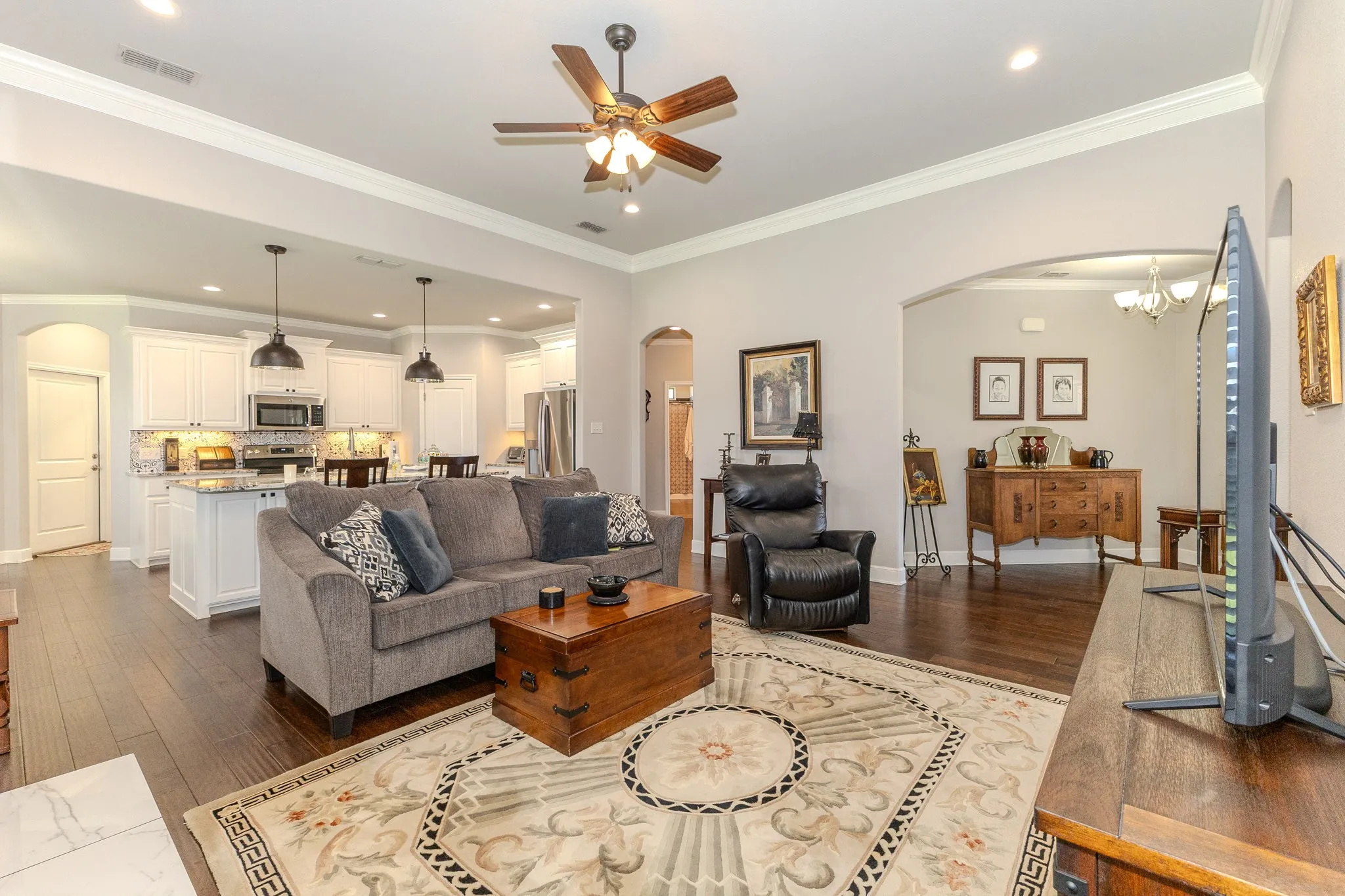 Single Family Residence For Sale in Taylor County , 374 Brazos Drive, Abilene, Texas 79602, 4 Bedroom, 2 Bathroom, 2 Garage spaces, 1,971 Sqft, built in 2017, mls#21336563, Real Estate Agent in Abilene, Homes For Sale in Taylor county, Homes For Sale in Abilene, Realtor in Abilene Texas, Real Estate Brokerage Independent Realty Texas, Luminita Cordes Realtor