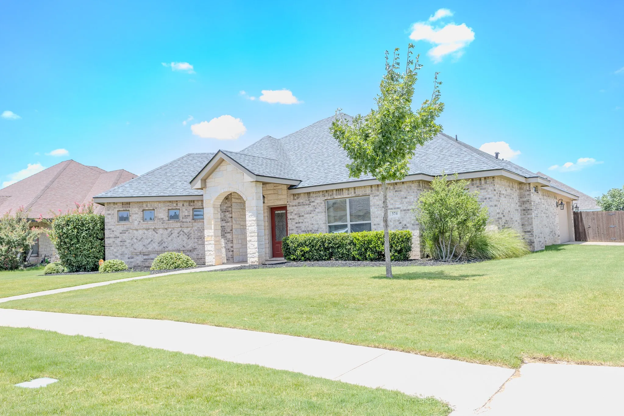 Single Family Residence For Sale in Taylor County , 374 Brazos Drive, Abilene, Texas 79602, 4 Bedroom, 2 Bathroom, 2 Garage spaces, 1,971 Sqft, built in 2017, mls#21336563, Real Estate Agent in Abilene, Homes For Sale in Taylor county, Homes For Sale in Abilene, Realtor in Abilene Texas, Real Estate Brokerage Independent Realty Texas, Luminita Cordes Realtor
