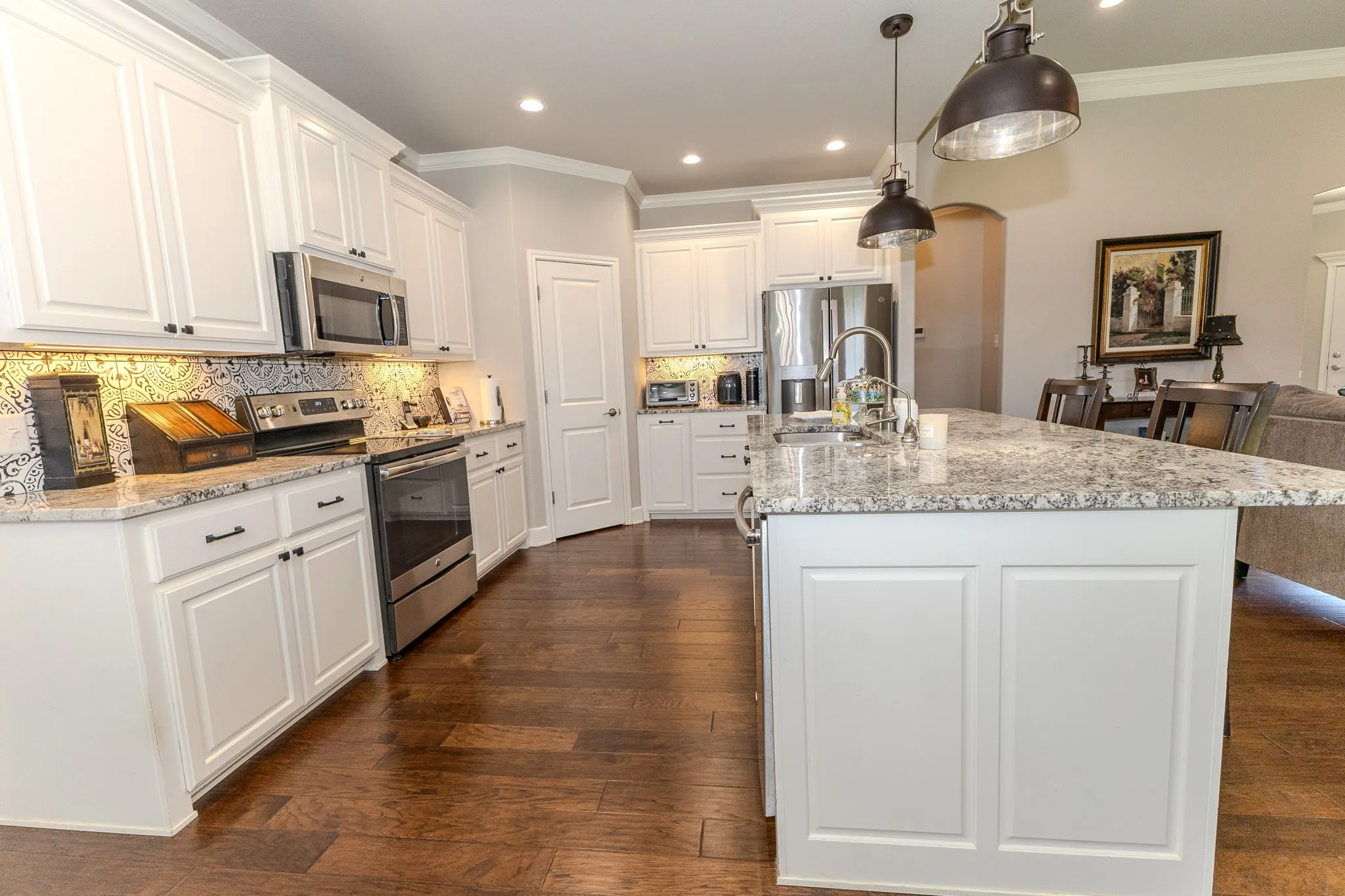Single Family Residence For Sale in Taylor County , 374 Brazos Drive, Abilene, Texas 79602, 4 Bedroom, 2 Bathroom, 2 Garage spaces, 1,971 Sqft, built in 2017, mls#21336563, Real Estate Agent in Abilene, Homes For Sale in Taylor county, Homes For Sale in Abilene, Realtor in Abilene Texas, Real Estate Brokerage Independent Realty Texas, Luminita Cordes Realtor