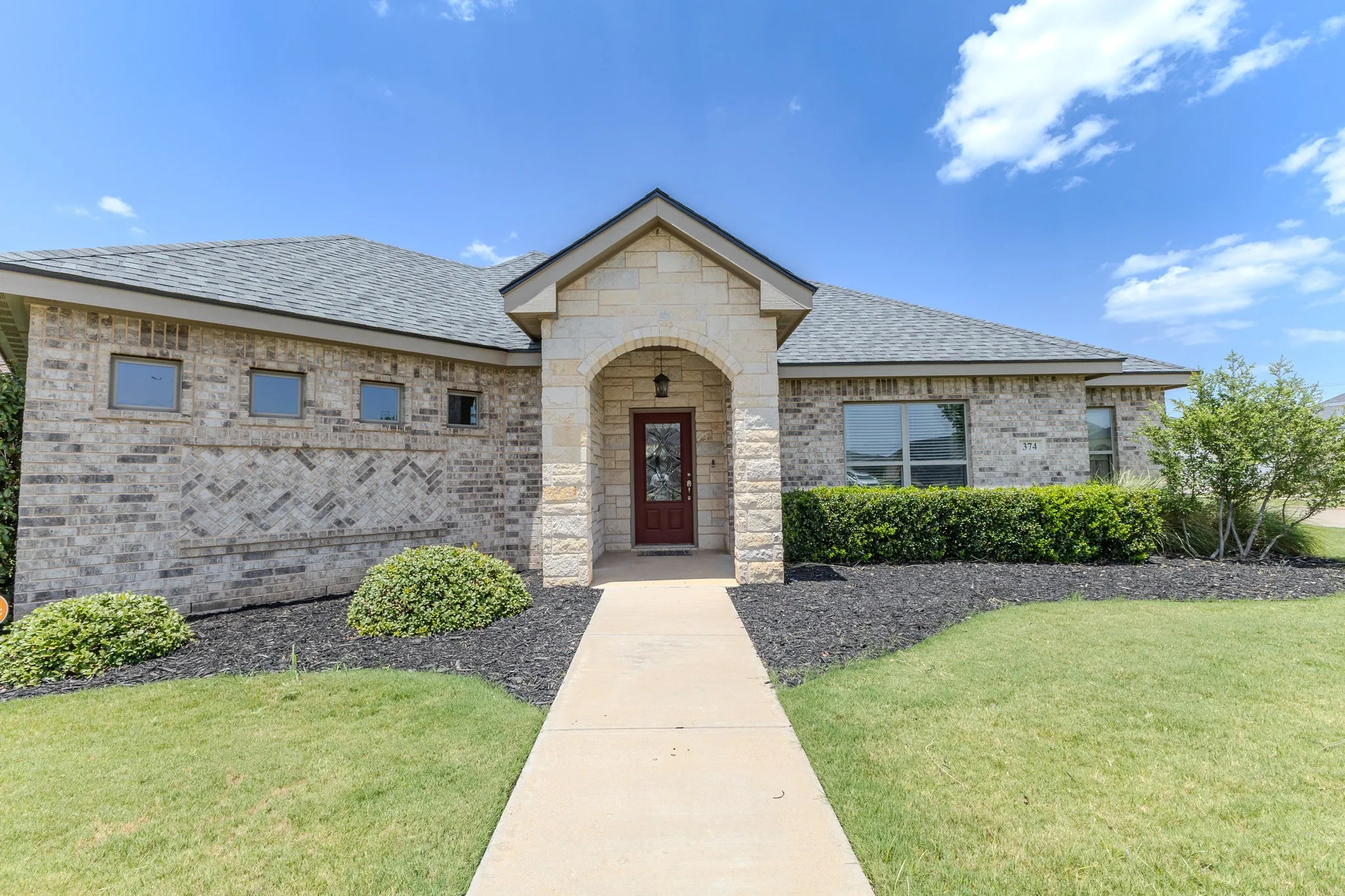 Single Family Residence For Sale in Taylor County , 374 Brazos Drive, Abilene, Texas 79602, 4 Bedroom, 2 Bathroom, 2 Garage spaces, 1,971 Sqft, built in 2017, mls#21336563, Real Estate Agent in Abilene, Homes For Sale in Taylor county, Homes For Sale in Abilene, Realtor in Abilene Texas, Real Estate Brokerage Independent Realty Texas, Luminita Cordes Realtor
