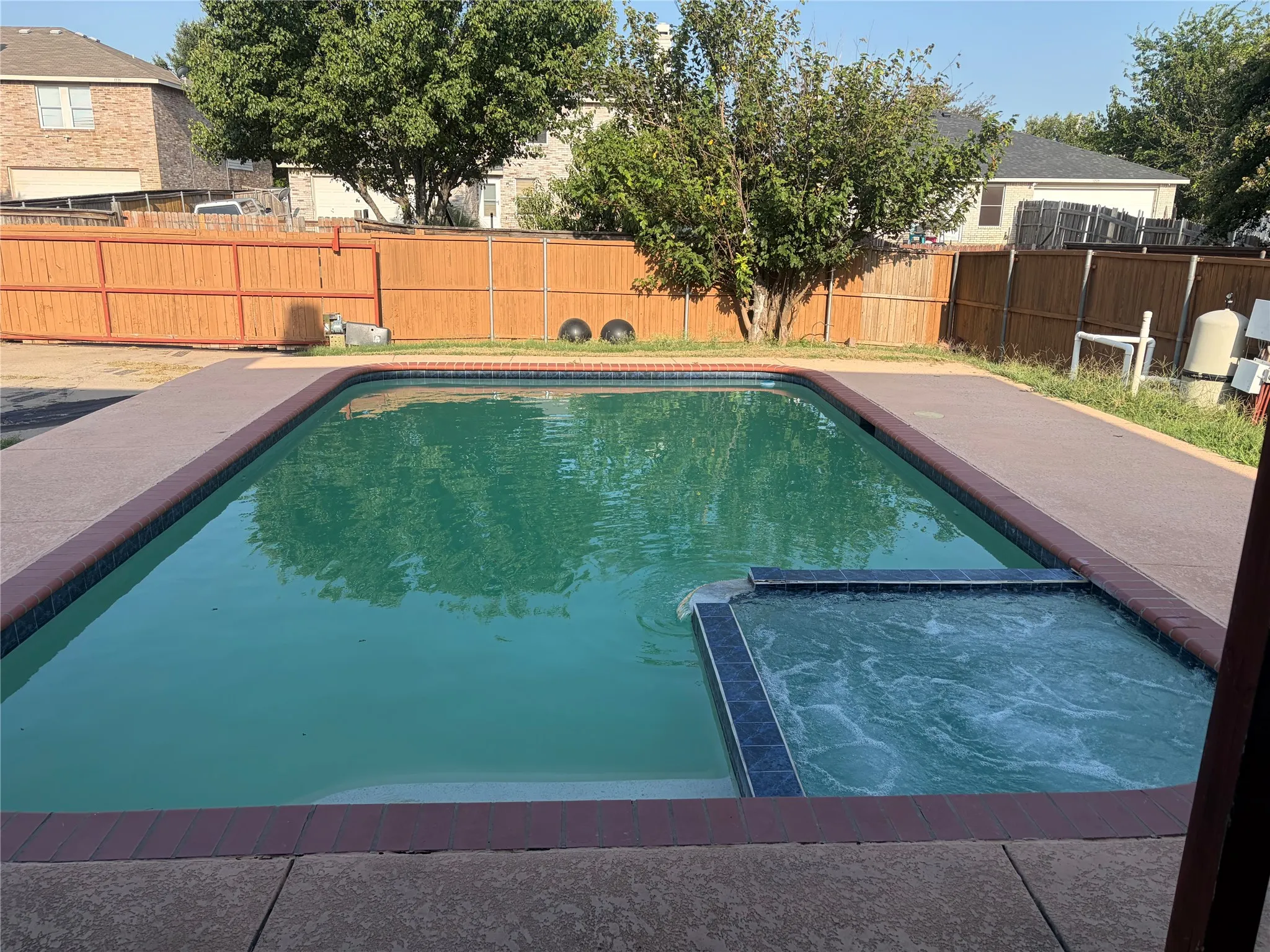 Single Family Residence For Sale in Dallas County , 1229 Longleaf Drive, Cedar Hill, Texas 75104, 5 Bedroom, 3 Bathroom, 2 Garage spaces, 3,648 Sqft, built in 2002, mls#21336575, Real Estate Agent in Cedar Hill, Homes For Sale in Dallas county, Homes For Sale in Cedar Hill, Realtor in Cedar Hill Texas, Real Estate Brokerage Independent Realty Texas, Luminita Cordes Realtor