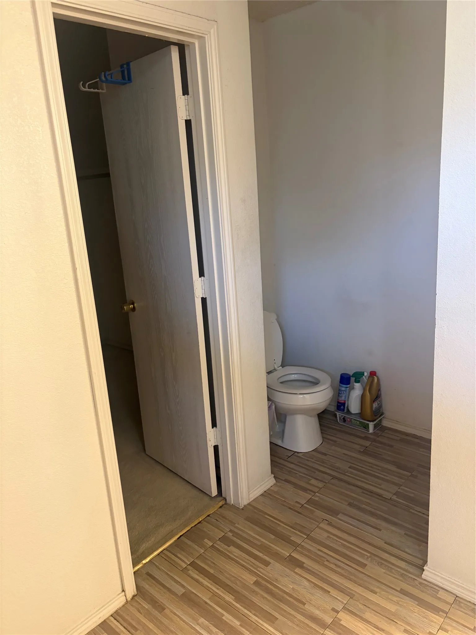 Single Family Residence For Sale in Dallas County , 1229 Longleaf Drive, Cedar Hill, Texas 75104, 5 Bedroom, 3 Bathroom, 2 Garage spaces, 3,648 Sqft, built in 2002, mls#21336575, Real Estate Agent in Cedar Hill, Homes For Sale in Dallas county, Homes For Sale in Cedar Hill, Realtor in Cedar Hill Texas, Real Estate Brokerage Independent Realty Texas, Luminita Cordes Realtor