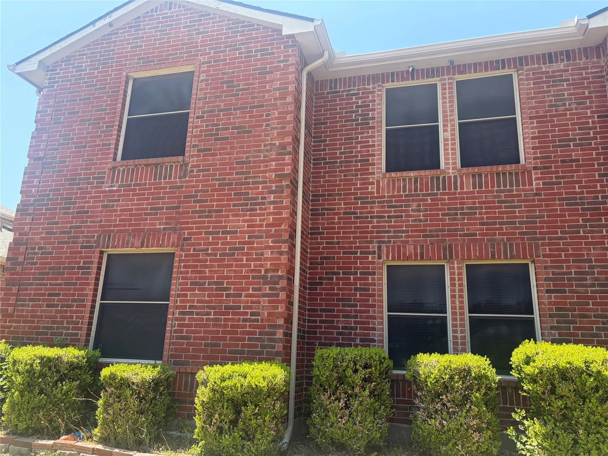 Single Family Residence For Sale in Dallas County , 1229 Longleaf Drive, Cedar Hill, Texas 75104, 5 Bedroom, 3 Bathroom, 2 Garage spaces, 3,648 Sqft, built in 2002, mls#21336575, Real Estate Agent in Cedar Hill, Homes For Sale in Dallas county, Homes For Sale in Cedar Hill, Realtor in Cedar Hill Texas, Real Estate Brokerage Independent Realty Texas, Luminita Cordes Realtor