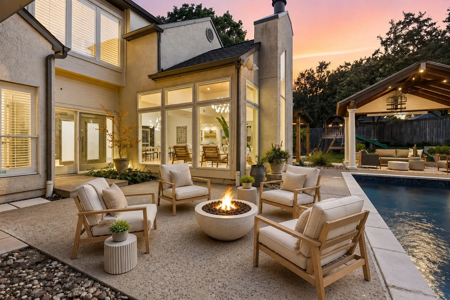 sundeck-note this is virtually staged-no firepit