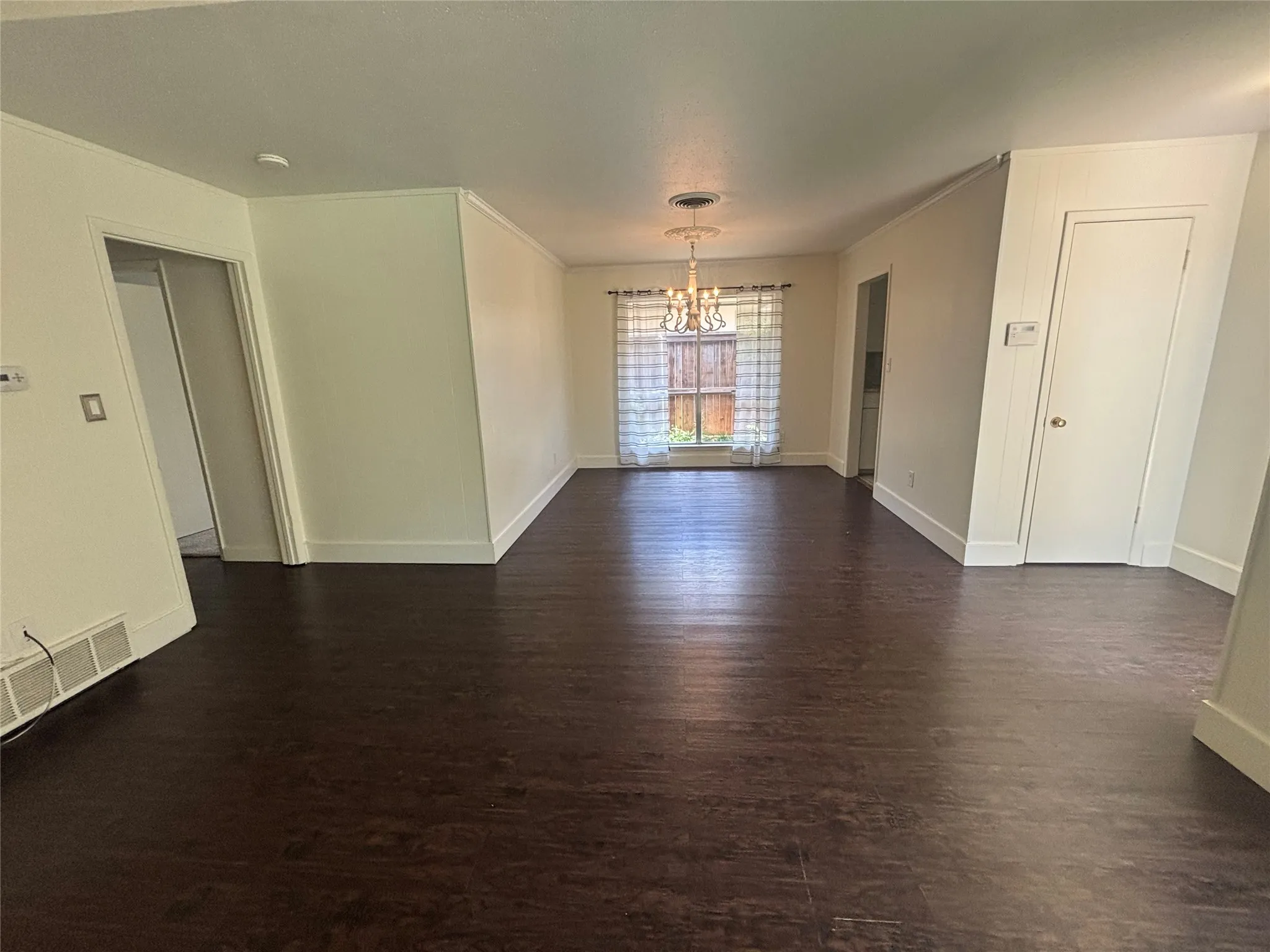 Duplex For Rent in Tarrant County , 603 Westview Avenue, Fort Worth, Texas 76107, 3 Bedroom, 2 Bathroom, Garage spaces, 1,425 Sqft, built in 1965, mls#21325379, Real Estate Agent in Fort Worth, Homes For Rent in Tarrant county, Homes For Rent in Fort Worth, Realtor in Fort Worth Texas, Real Estate Brokerage Independent Realty Texas, Luminita Cordes Realtor
