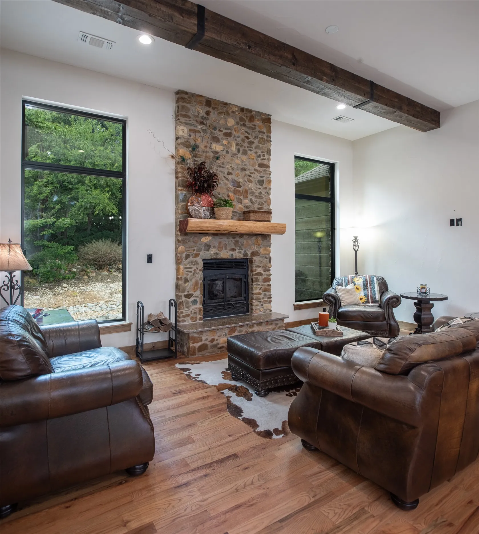 Single Family Residence For Sale in Grayson County , 328 Wolf Front Road, Van Alstyne, Texas 75495, 3 Bedroom, 3 Bathroom, 3 Garage spaces, 4,528 Sqft, built in 2023, mls#21334690, Real Estate Agent in Van Alstyne, Homes For Sale in Grayson county, Homes For Sale in Van Alstyne, Realtor in Van Alstyne Texas, Real Estate Brokerage Independent Realty Texas, Luminita Cordes Realtor