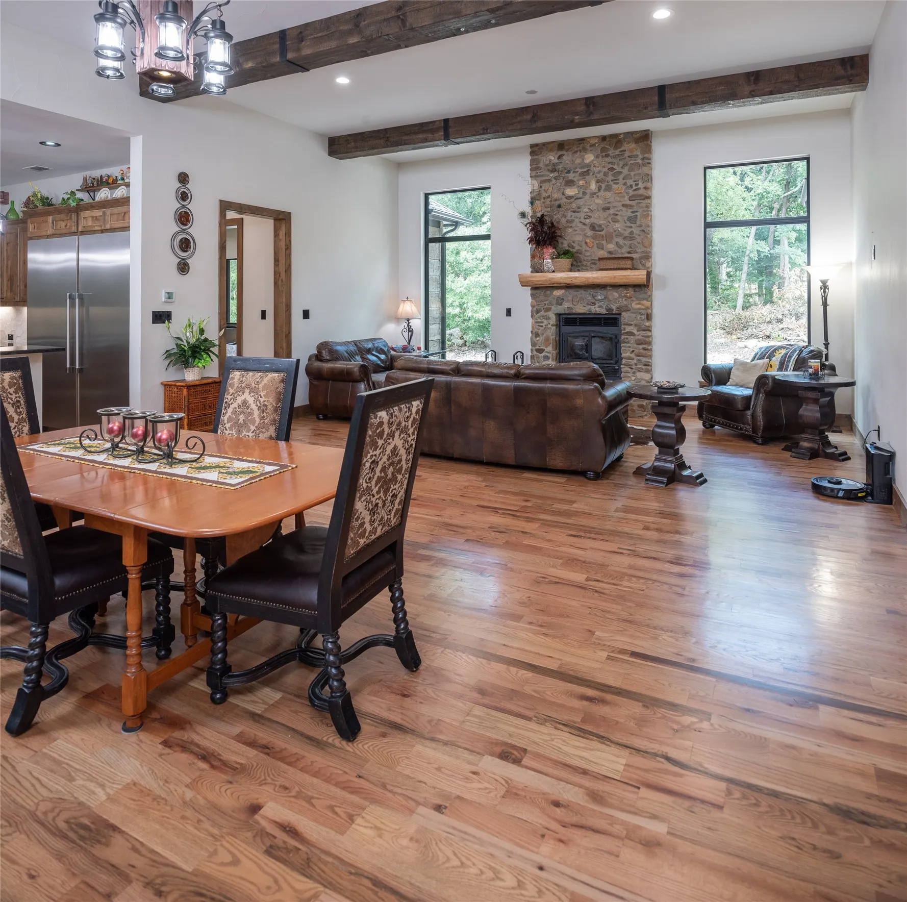 Single Family Residence For Sale in Grayson County , 328 Wolf Front Road, Van Alstyne, Texas 75495, 3 Bedroom, 3 Bathroom, 3 Garage spaces, 4,528 Sqft, built in 2023, mls#21334690, Real Estate Agent in Van Alstyne, Homes For Sale in Grayson county, Homes For Sale in Van Alstyne, Realtor in Van Alstyne Texas, Real Estate Brokerage Independent Realty Texas, Luminita Cordes Realtor