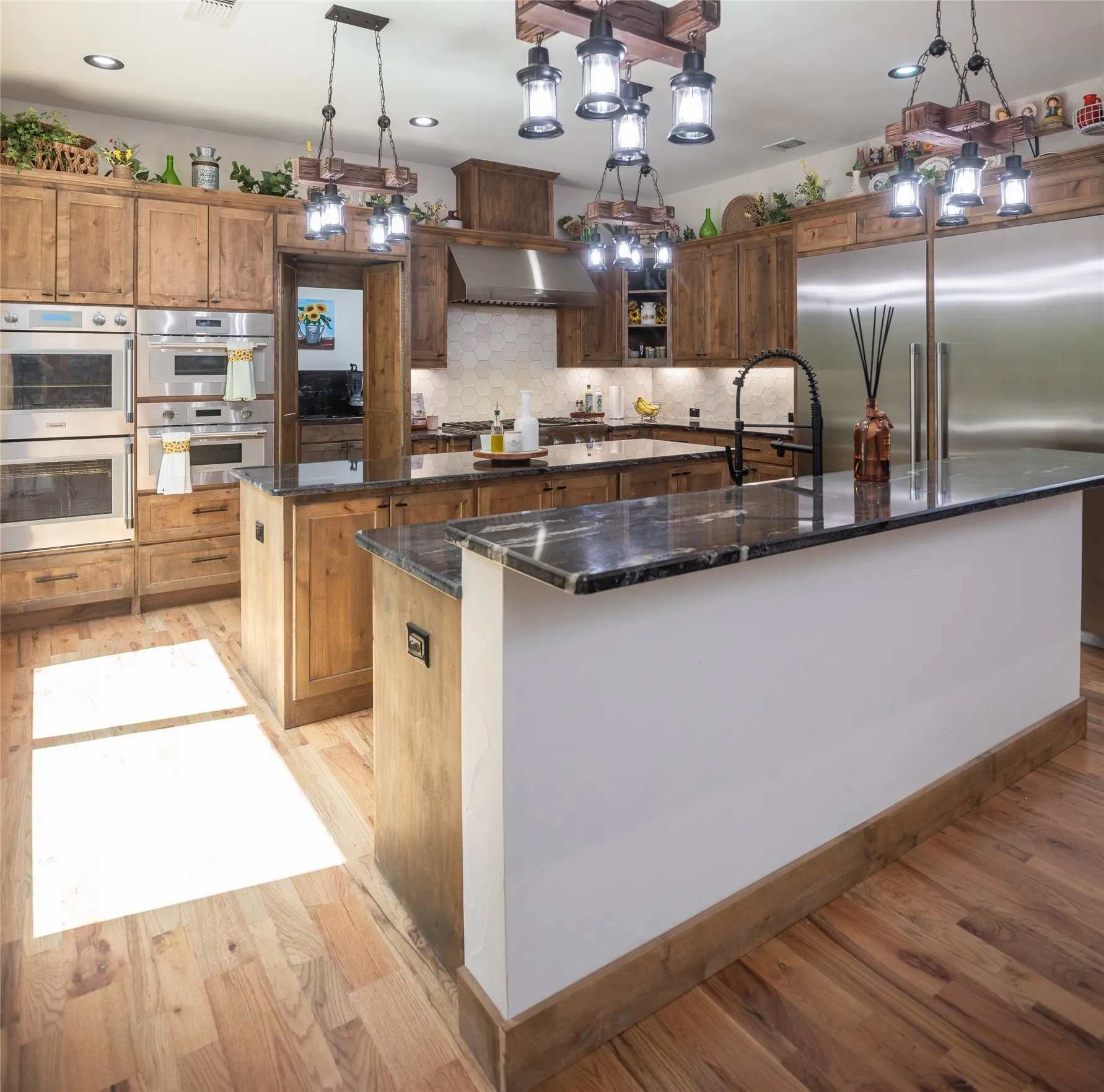 Single Family Residence For Sale in Grayson County , 328 Wolf Front Road, Van Alstyne, Texas 75495, 3 Bedroom, 3 Bathroom, 3 Garage spaces, 4,528 Sqft, built in 2023, mls#21334690, Real Estate Agent in Van Alstyne, Homes For Sale in Grayson county, Homes For Sale in Van Alstyne, Realtor in Van Alstyne Texas, Real Estate Brokerage Independent Realty Texas, Luminita Cordes Realtor