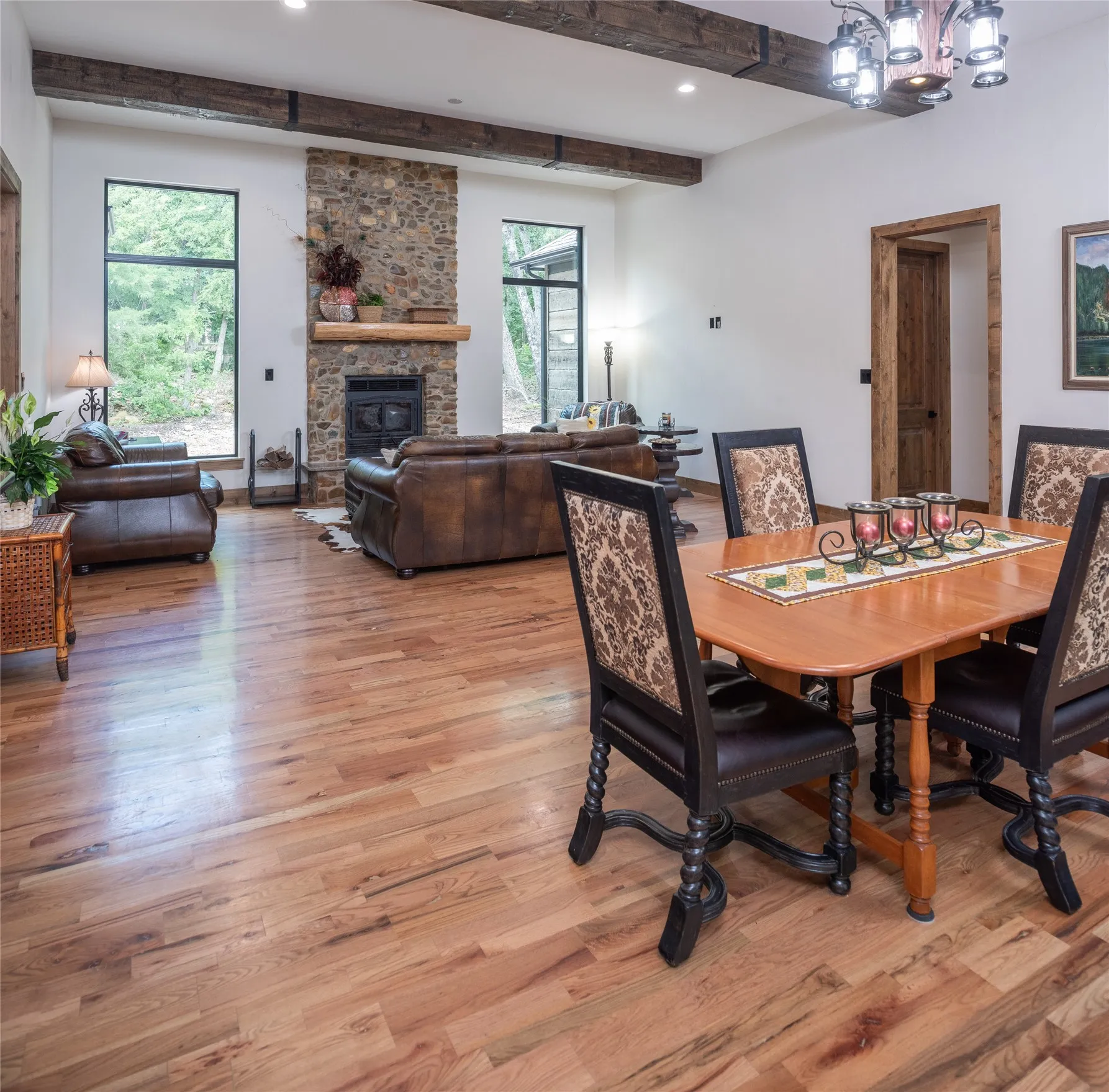 Single Family Residence For Sale in Grayson County , 328 Wolf Front Road, Van Alstyne, Texas 75495, 3 Bedroom, 3 Bathroom, 3 Garage spaces, 4,528 Sqft, built in 2023, mls#21334690, Real Estate Agent in Van Alstyne, Homes For Sale in Grayson county, Homes For Sale in Van Alstyne, Realtor in Van Alstyne Texas, Real Estate Brokerage Independent Realty Texas, Luminita Cordes Realtor