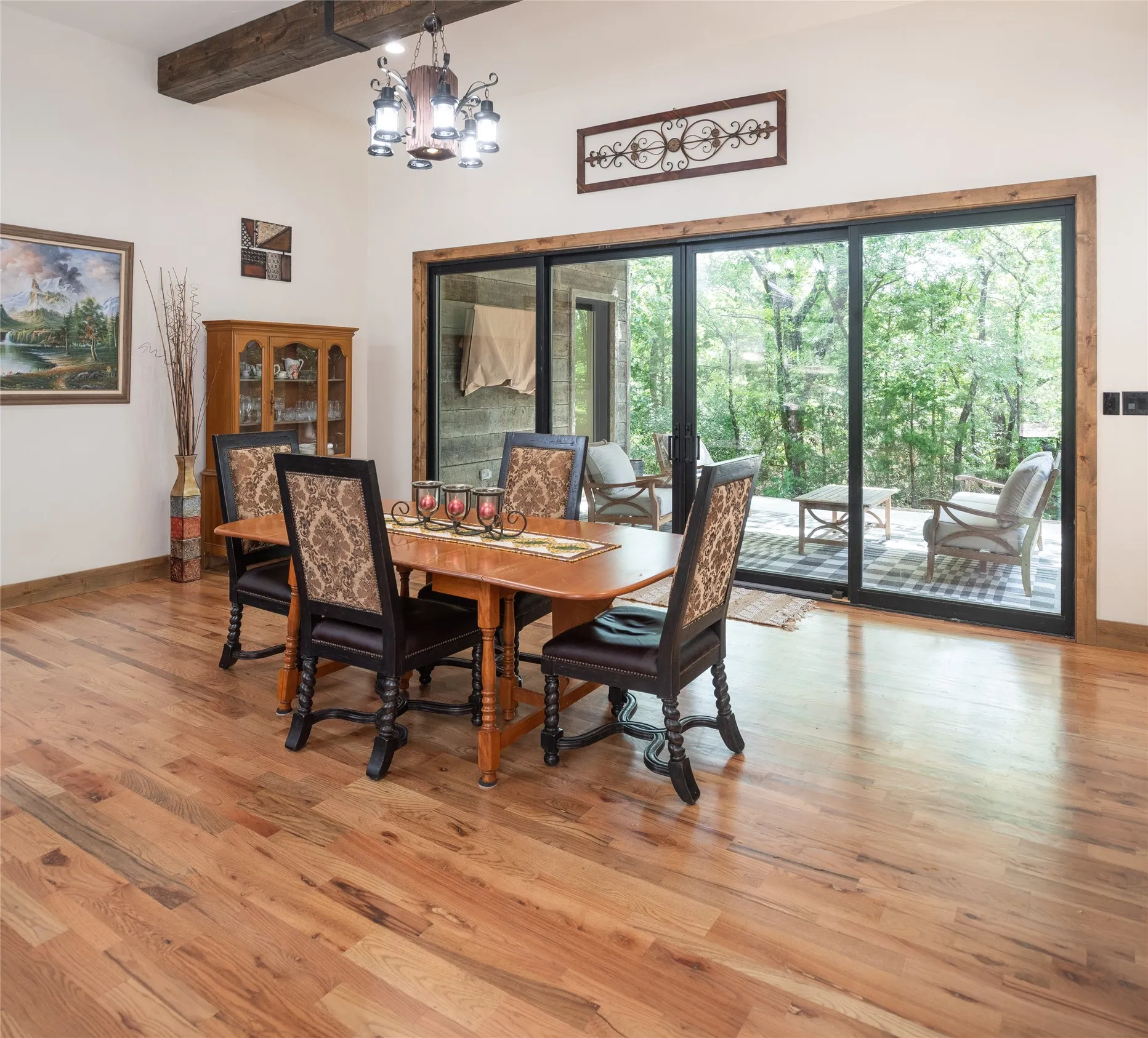 Single Family Residence For Sale in Grayson County , 328 Wolf Front Road, Van Alstyne, Texas 75495, 3 Bedroom, 3 Bathroom, 3 Garage spaces, 4,528 Sqft, built in 2023, mls#21334690, Real Estate Agent in Van Alstyne, Homes For Sale in Grayson county, Homes For Sale in Van Alstyne, Realtor in Van Alstyne Texas, Real Estate Brokerage Independent Realty Texas, Luminita Cordes Realtor