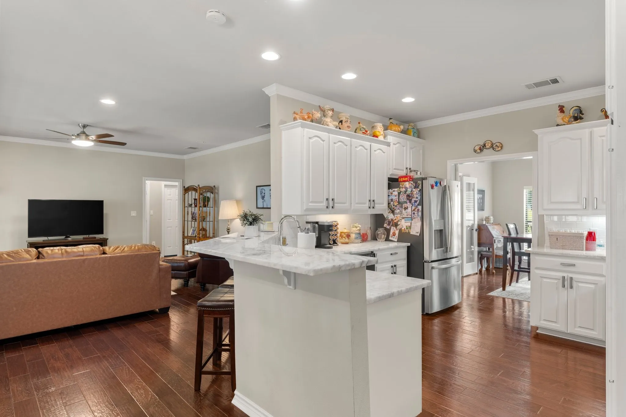 Single Family Residence For Sale in Rains County , 813 Rs County Road 3346, Emory, Texas 75440, 3 Bedroom, 2 Bathroom, 2 Garage spaces, 2,011 Sqft, built in 2005, mls#21336007, Real Estate Agent in Emory, Homes For Sale in Rains county, Homes For Sale in Emory, Realtor in Emory Texas, Real Estate Brokerage Independent Realty Texas, Luminita Cordes Realtor