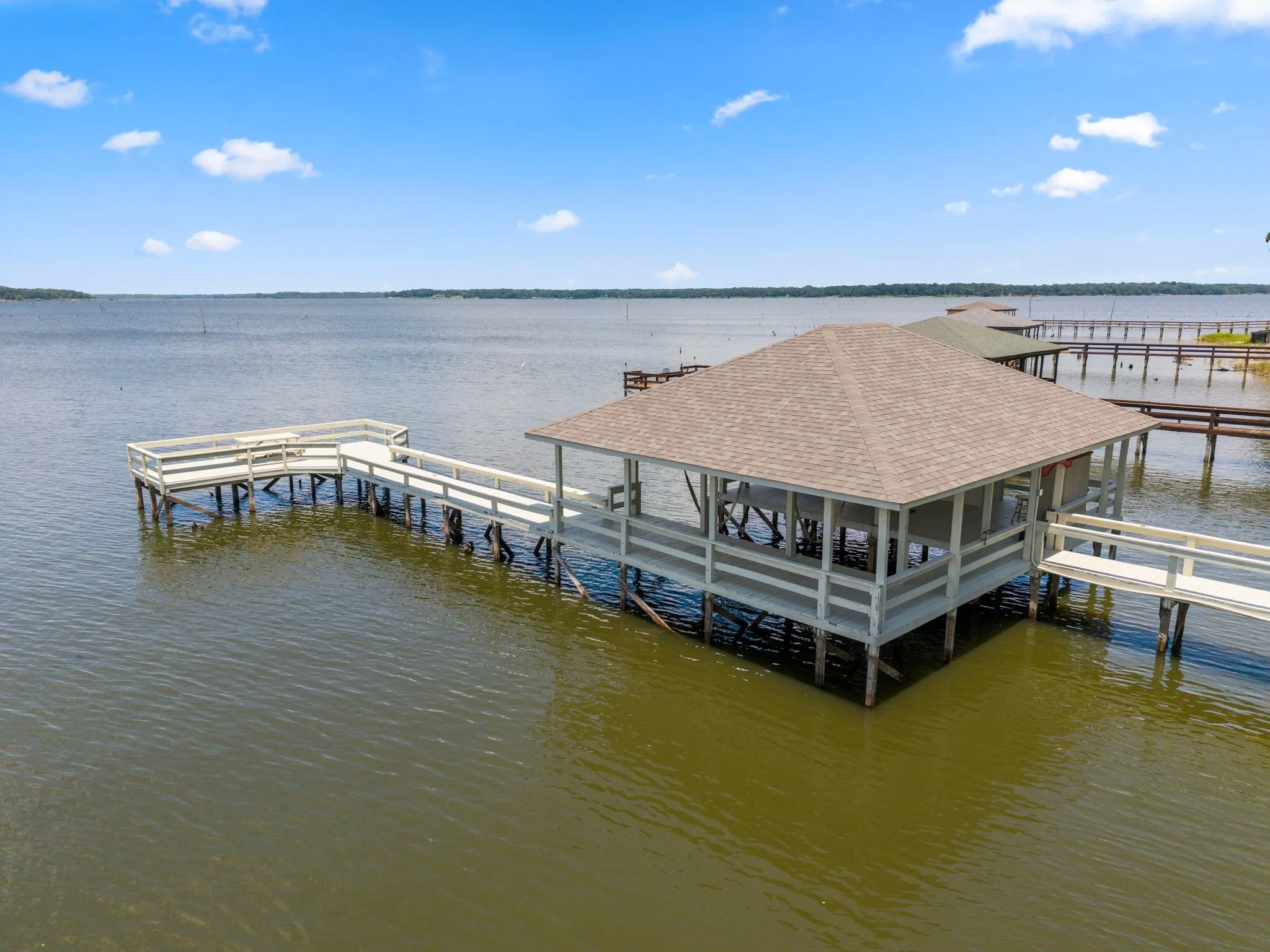 Single Family Residence For Sale in Rains County , 813 Rs County Road 3346, Emory, Texas 75440, 3 Bedroom, 2 Bathroom, 2 Garage spaces, 2,011 Sqft, built in 2005, mls#21336007, Real Estate Agent in Emory, Homes For Sale in Rains county, Homes For Sale in Emory, Realtor in Emory Texas, Real Estate Brokerage Independent Realty Texas, Luminita Cordes Realtor