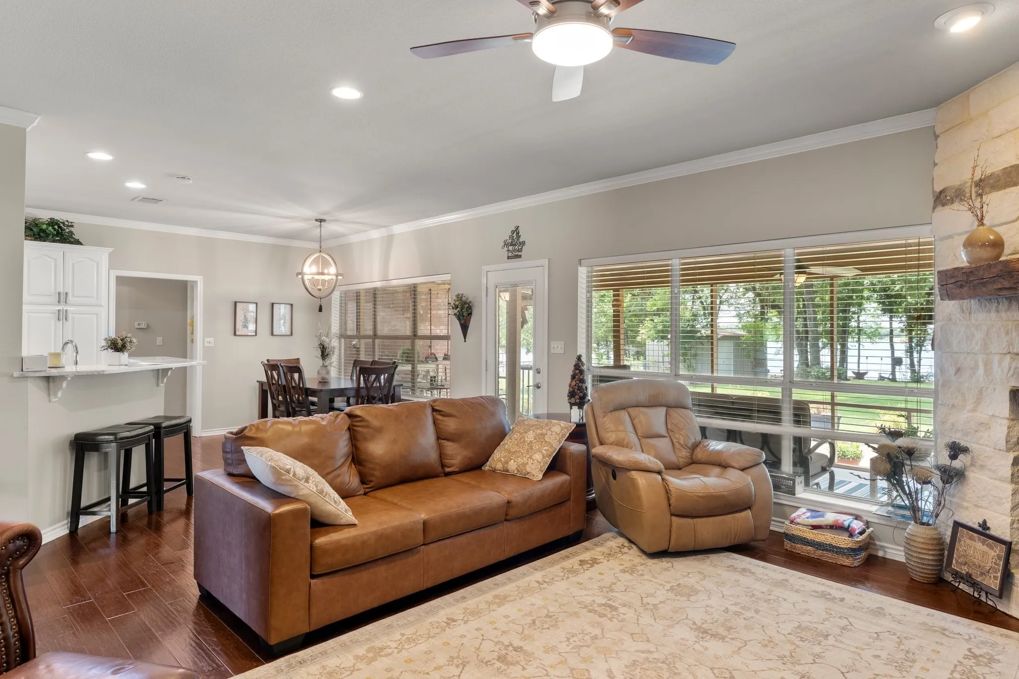 Single Family Residence For Sale in Rains County , 813 Rs County Road 3346, Emory, Texas 75440, 3 Bedroom, 2 Bathroom, 2 Garage spaces, 2,011 Sqft, built in 2005, mls#21336007, Real Estate Agent in Emory, Homes For Sale in Rains county, Homes For Sale in Emory, Realtor in Emory Texas, Real Estate Brokerage Independent Realty Texas, Luminita Cordes Realtor