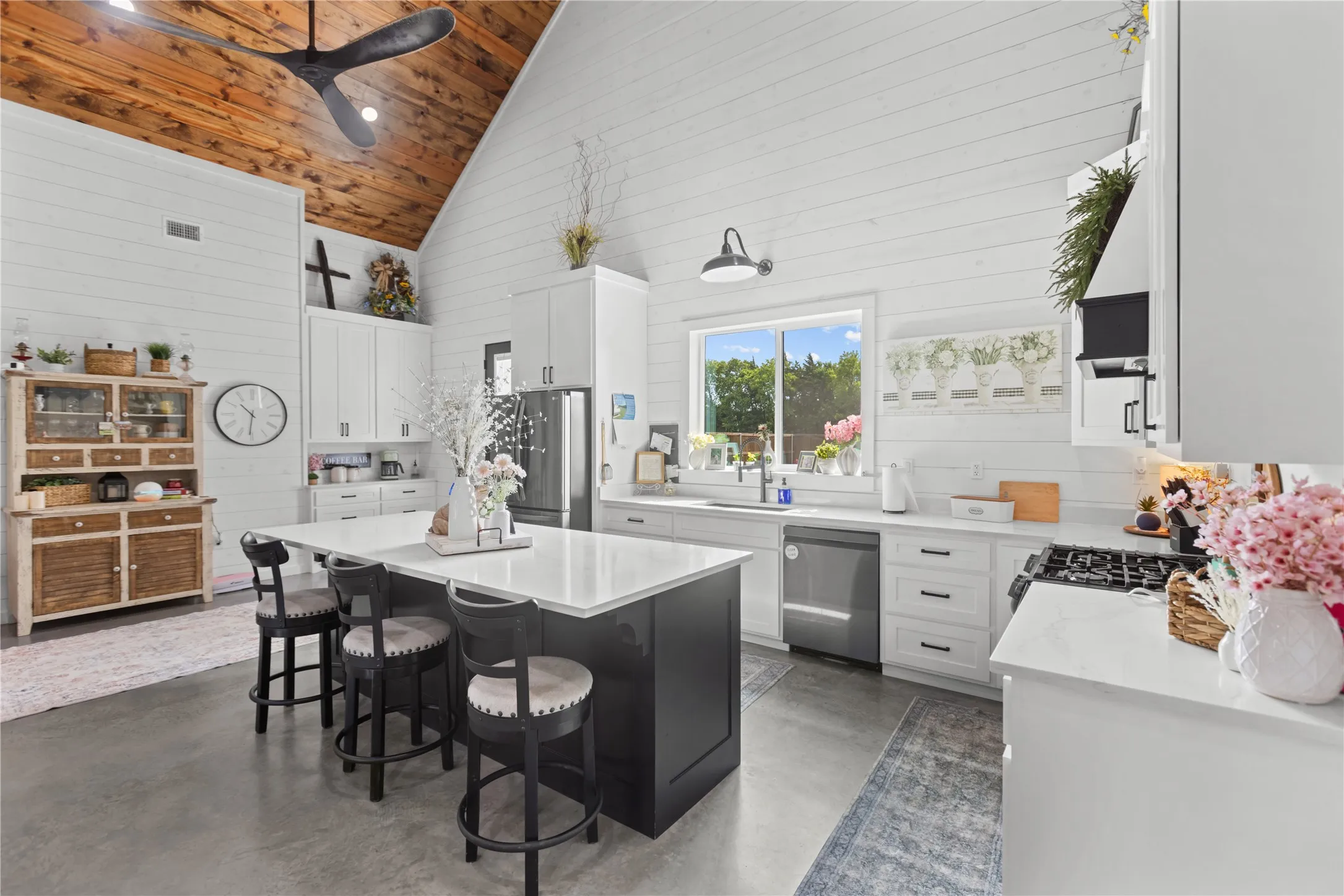 Single Family Residence For Sale in Lamar County , 7122 Farm Road 1499, Sumner, Texas 75486, 3 Bedroom, 3 Bathroom, 2 Garage spaces, 2,712 Sqft, built in 2025, mls#21336060, Real Estate Agent in Sumner, Homes For Sale in Lamar county, Homes For Sale in Sumner, Realtor in Sumner Texas, Real Estate Brokerage Independent Realty Texas, Luminita Cordes Realtor