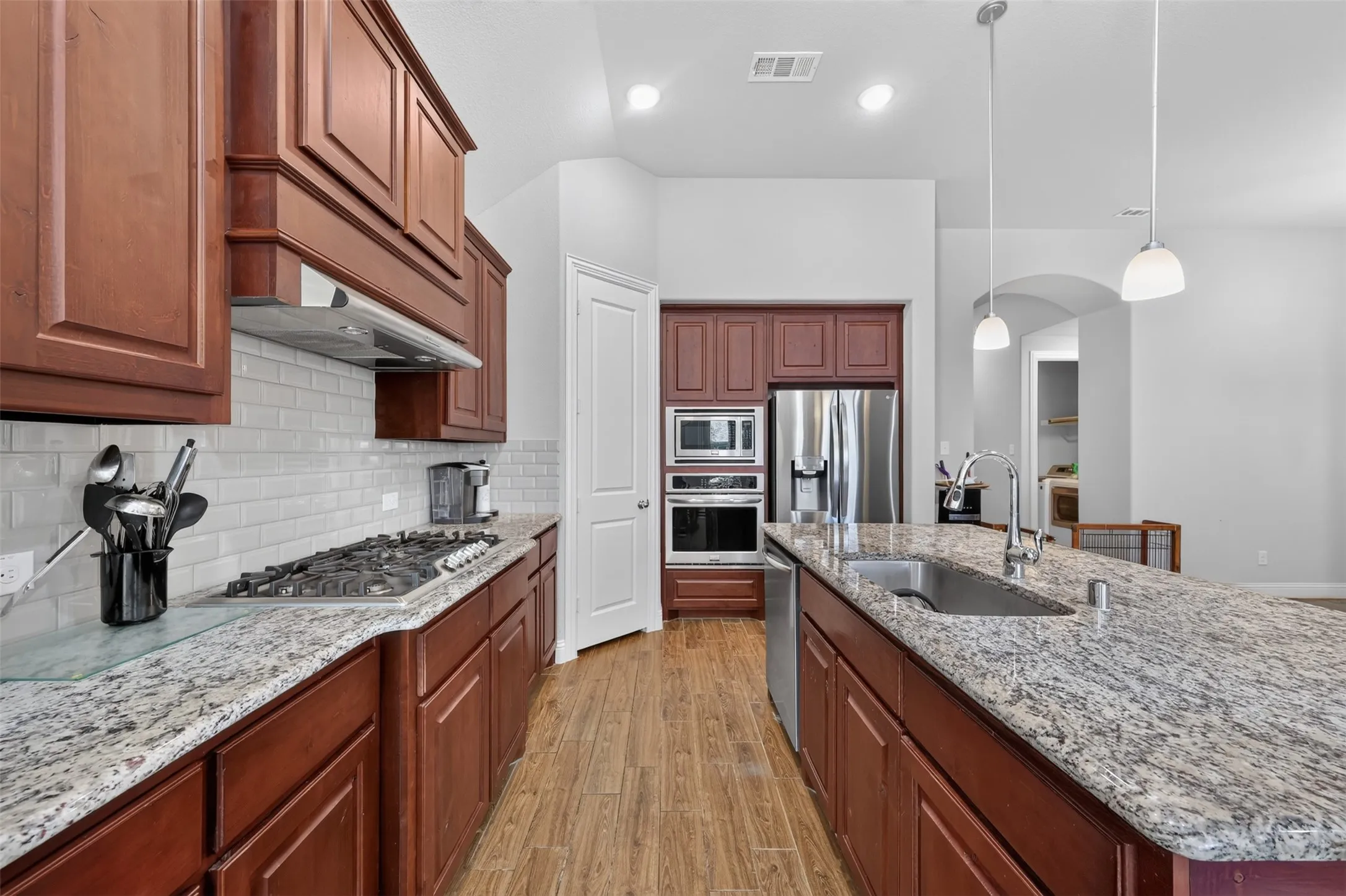 Single Family Residence For Sale in Parker County , 14917 Gentry Drive, Aledo, Texas 76008, 4 Bedroom, 3 Bathroom, 2 Garage spaces, 2,319 Sqft, built in 2018, mls#21336568, Real Estate Agent in Aledo, Homes For Sale in Parker county, Homes For Sale in Aledo, Realtor in Aledo Texas, Real Estate Brokerage Independent Realty Texas, Luminita Cordes Realtor
