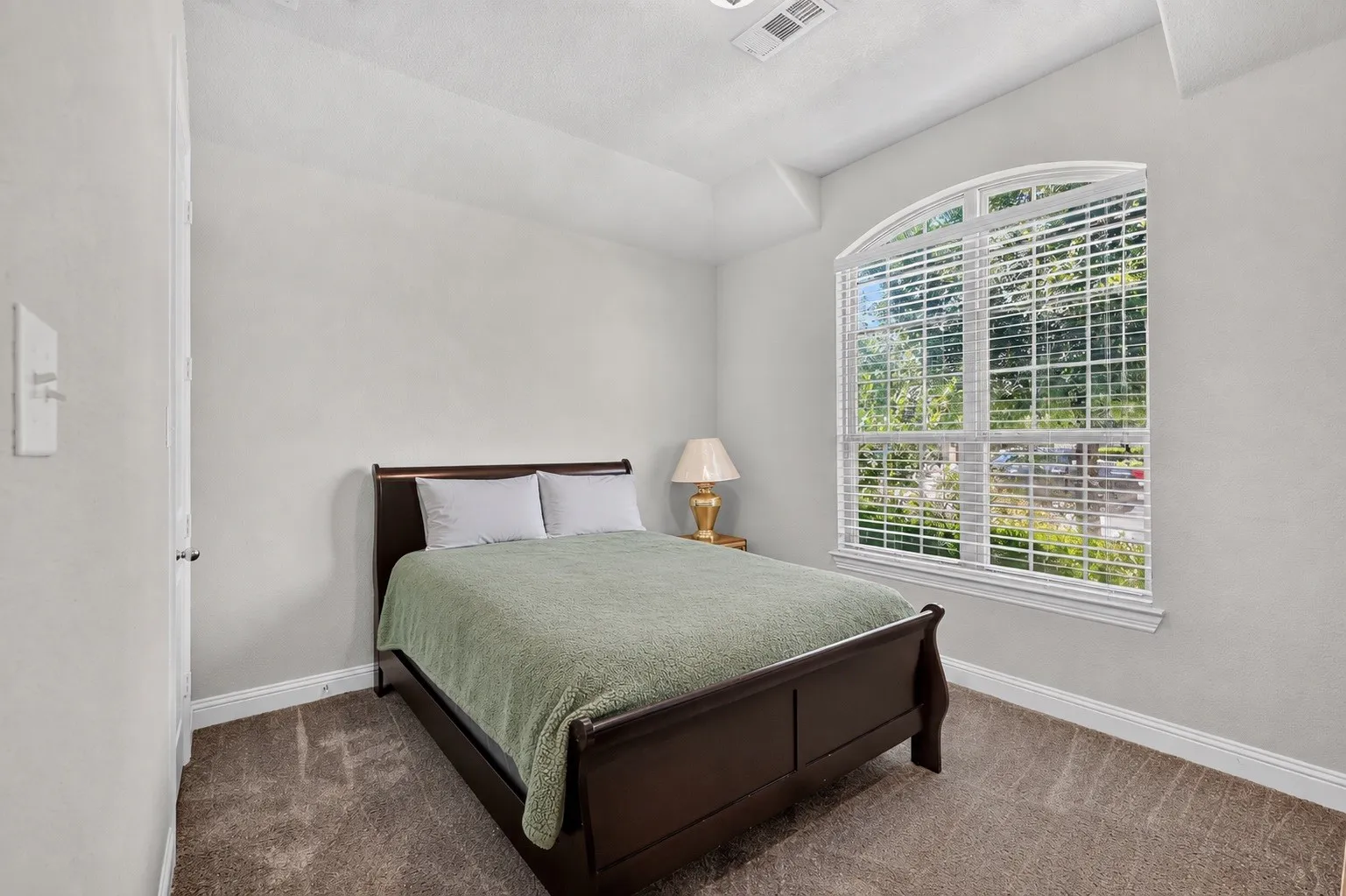 Single Family Residence For Sale in Parker County , 14917 Gentry Drive, Aledo, Texas 76008, 4 Bedroom, 3 Bathroom, 2 Garage spaces, 2,319 Sqft, built in 2018, mls#21336568, Real Estate Agent in Aledo, Homes For Sale in Parker county, Homes For Sale in Aledo, Realtor in Aledo Texas, Real Estate Brokerage Independent Realty Texas, Luminita Cordes Realtor