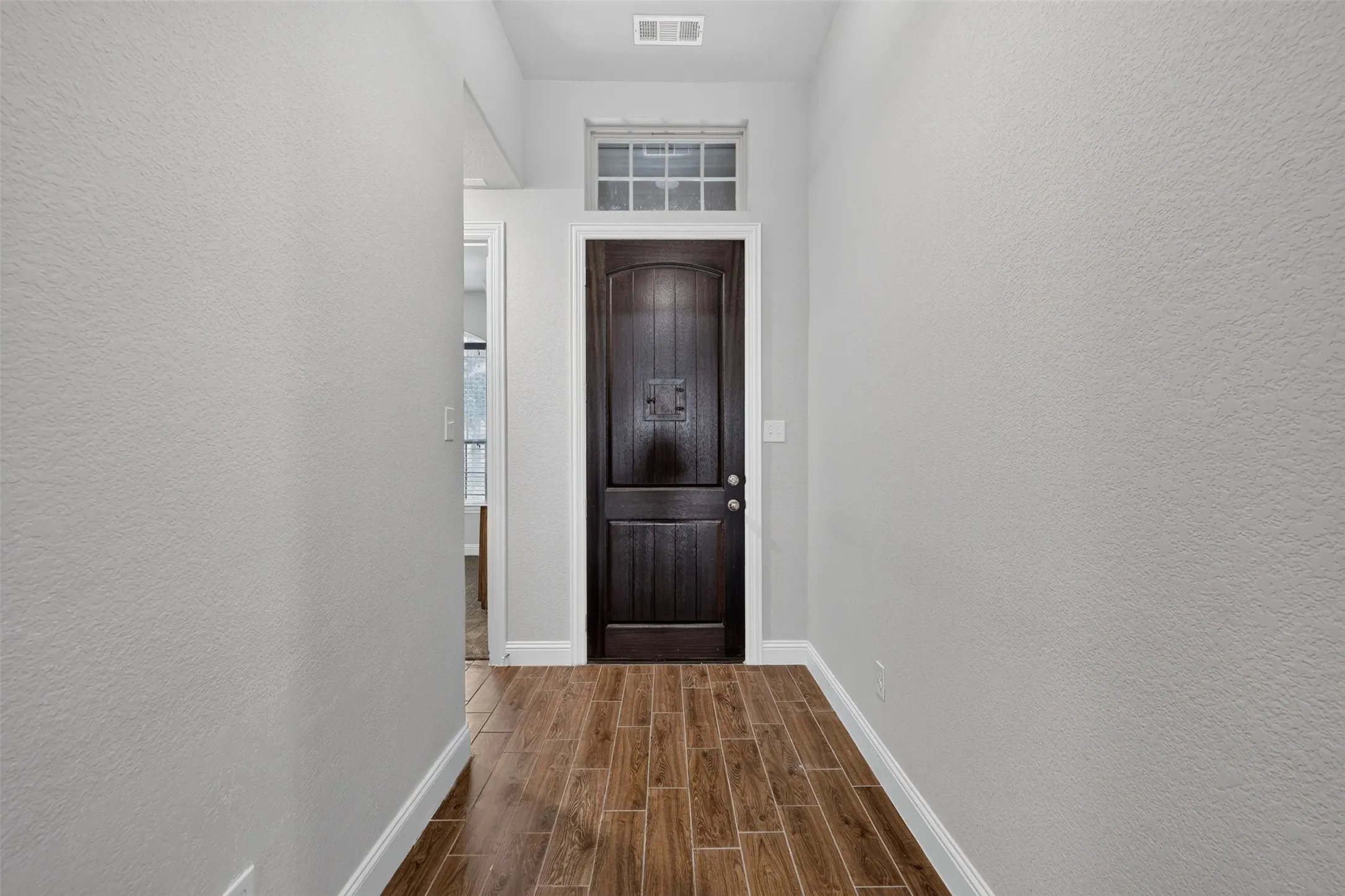 Single Family Residence For Sale in Parker County , 14917 Gentry Drive, Aledo, Texas 76008, 4 Bedroom, 3 Bathroom, 2 Garage spaces, 2,319 Sqft, built in 2018, mls#21336568, Real Estate Agent in Aledo, Homes For Sale in Parker county, Homes For Sale in Aledo, Realtor in Aledo Texas, Real Estate Brokerage Independent Realty Texas, Luminita Cordes Realtor
