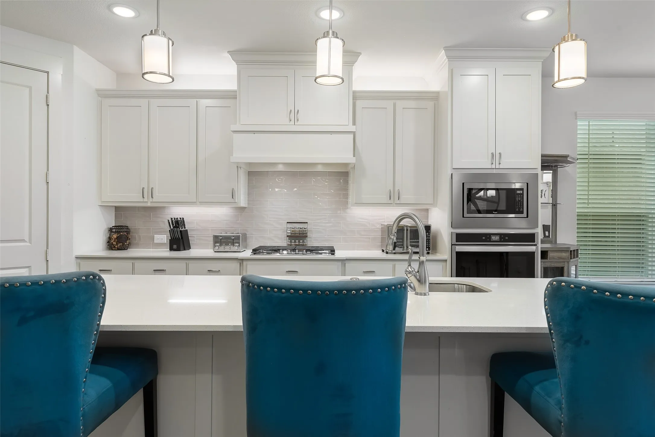 Single Family Residence For Sale in Collin County , 5825 Liberty Hill Drive, Mc Kinney, Texas 75070, 3 Bedroom, 3 Bathroom, 2 Garage spaces, 2,244 Sqft, built in 2019, mls#21335909, Real Estate Agent in Mc Kinney, Homes For Sale in Collin county, Homes For Sale in Mc Kinney, Realtor in Mc Kinney Texas, Real Estate Brokerage Independent Realty Texas, Luminita Cordes Realtor