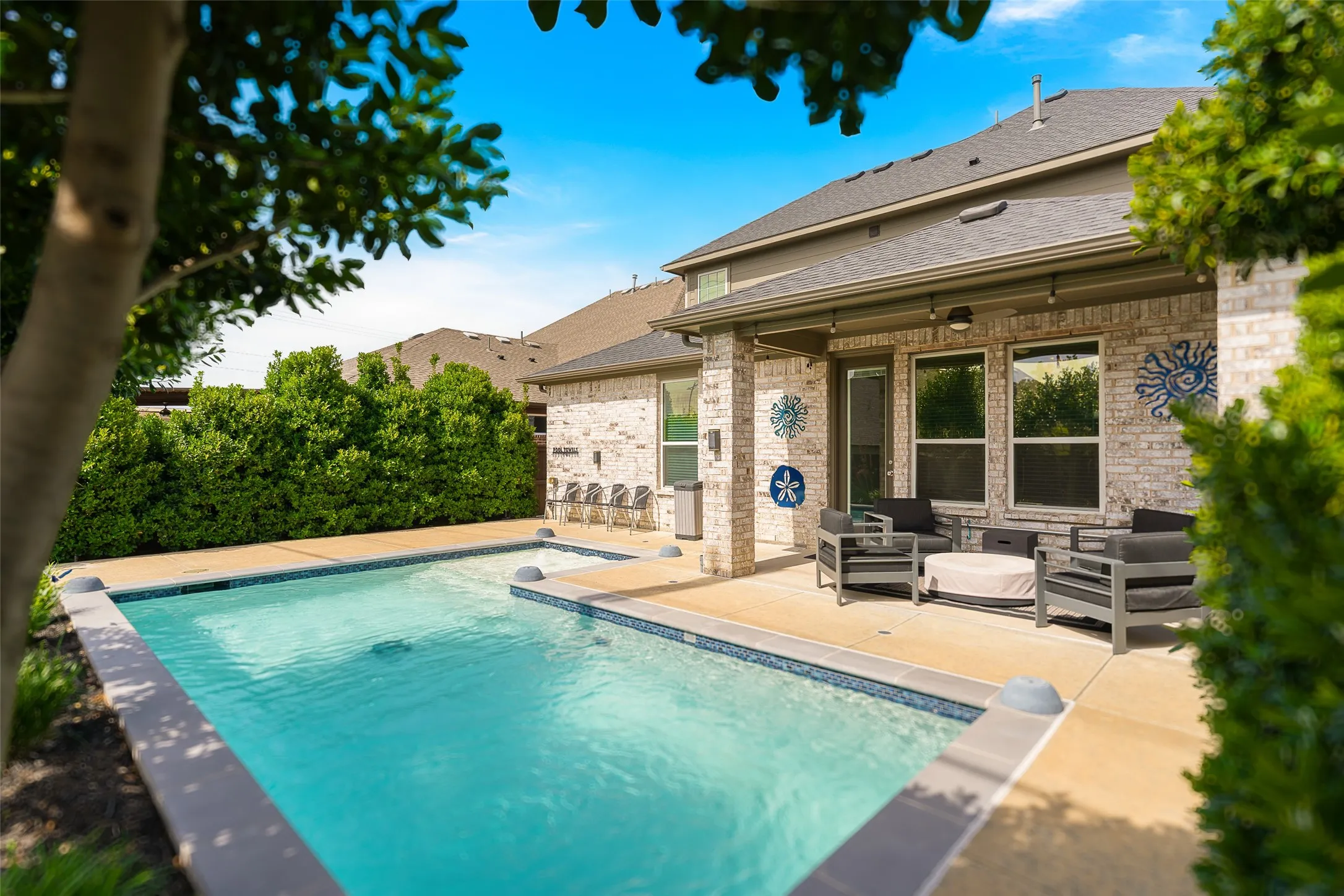 Single Family Residence For Sale in Collin County , 5825 Liberty Hill Drive, Mc Kinney, Texas 75070, 3 Bedroom, 3 Bathroom, 2 Garage spaces, 2,244 Sqft, built in 2019, mls#21335909, Real Estate Agent in Mc Kinney, Homes For Sale in Collin county, Homes For Sale in Mc Kinney, Realtor in Mc Kinney Texas, Real Estate Brokerage Independent Realty Texas, Luminita Cordes Realtor