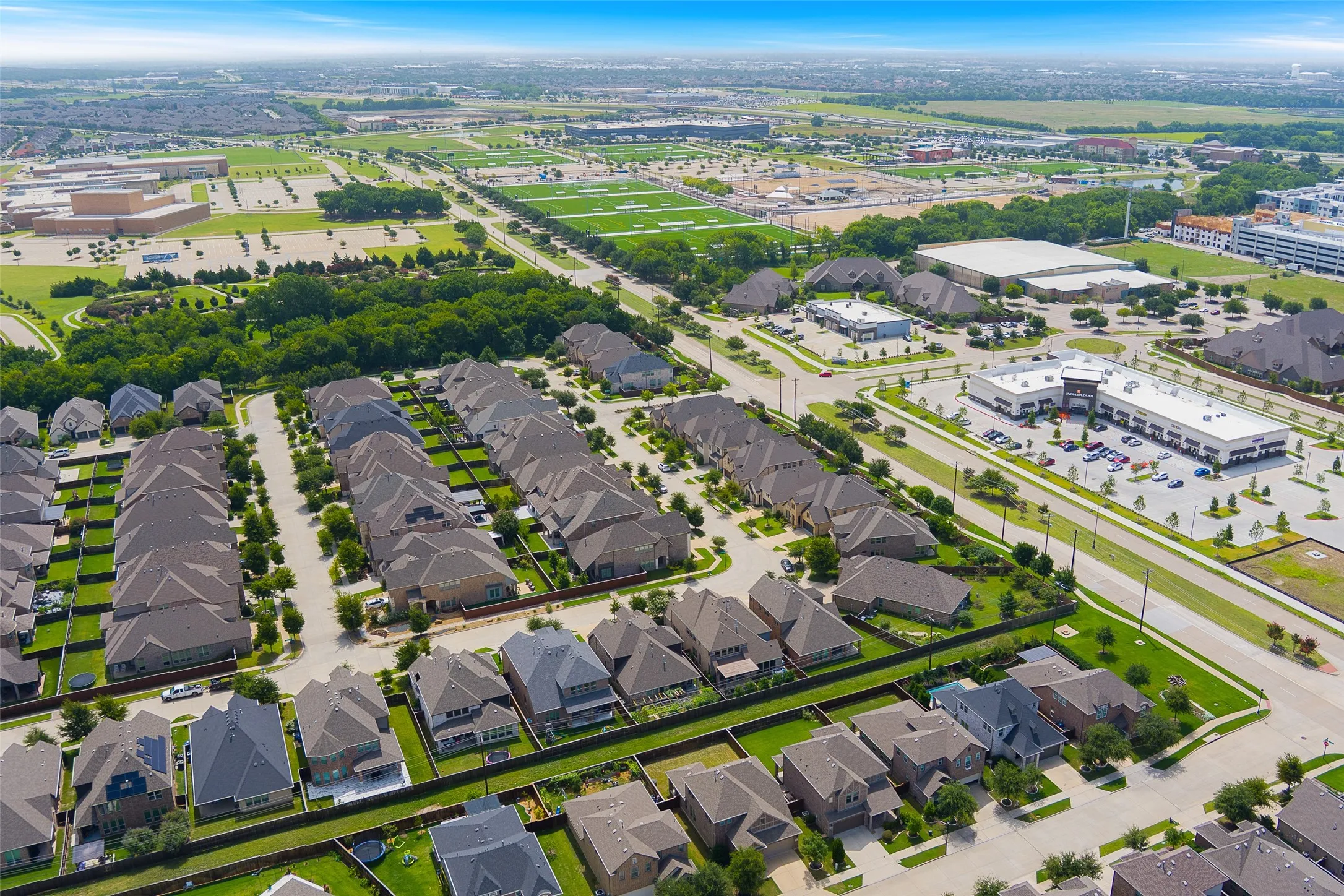 Single Family Residence For Sale in Collin County , 5825 Liberty Hill Drive, Mc Kinney, Texas 75070, 3 Bedroom, 3 Bathroom, 2 Garage spaces, 2,244 Sqft, built in 2019, mls#21335909, Real Estate Agent in Mc Kinney, Homes For Sale in Collin county, Homes For Sale in Mc Kinney, Realtor in Mc Kinney Texas, Real Estate Brokerage Independent Realty Texas, Luminita Cordes Realtor