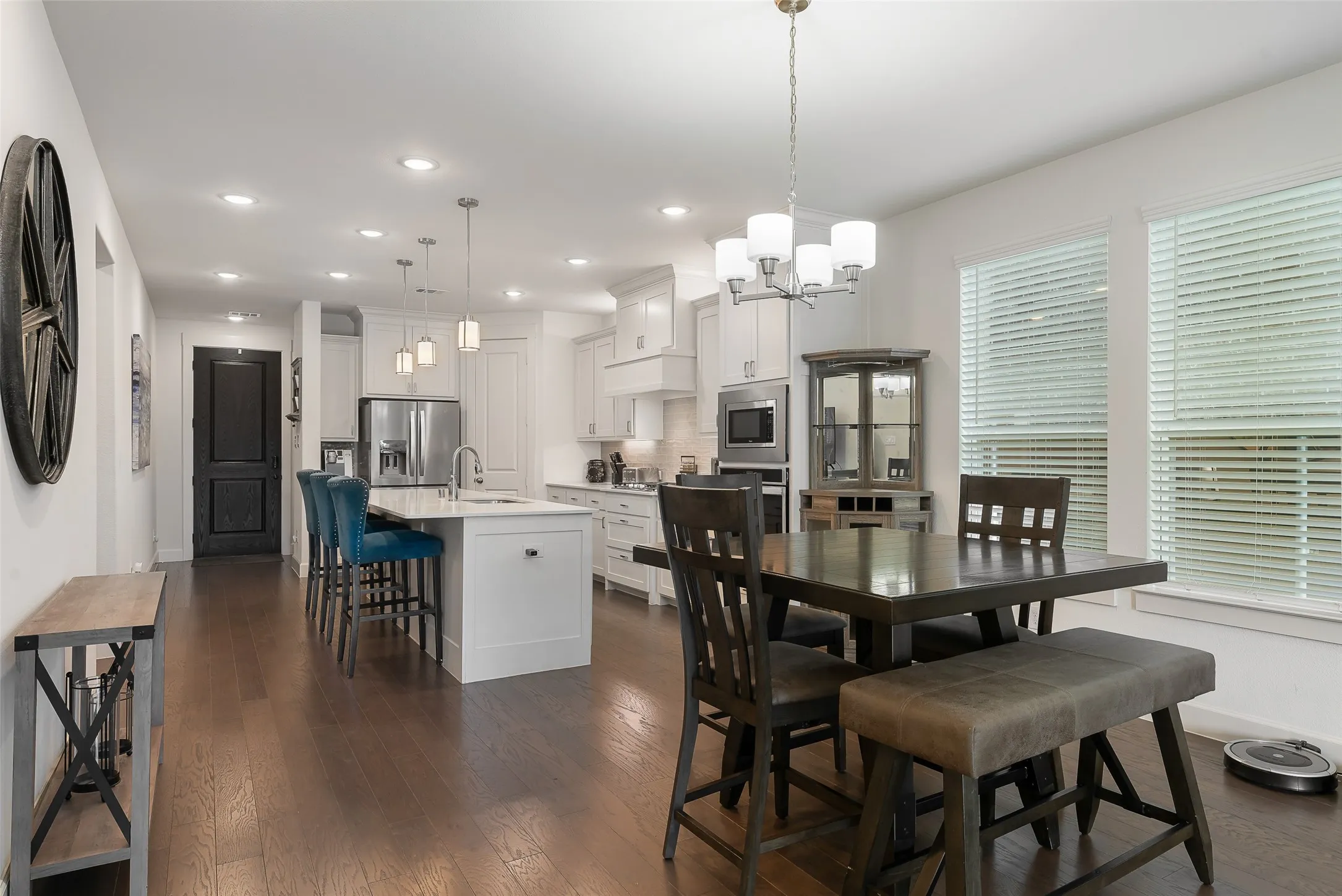 Single Family Residence For Sale in Collin County , 5825 Liberty Hill Drive, Mc Kinney, Texas 75070, 3 Bedroom, 3 Bathroom, 2 Garage spaces, 2,244 Sqft, built in 2019, mls#21335909, Real Estate Agent in Mc Kinney, Homes For Sale in Collin county, Homes For Sale in Mc Kinney, Realtor in Mc Kinney Texas, Real Estate Brokerage Independent Realty Texas, Luminita Cordes Realtor