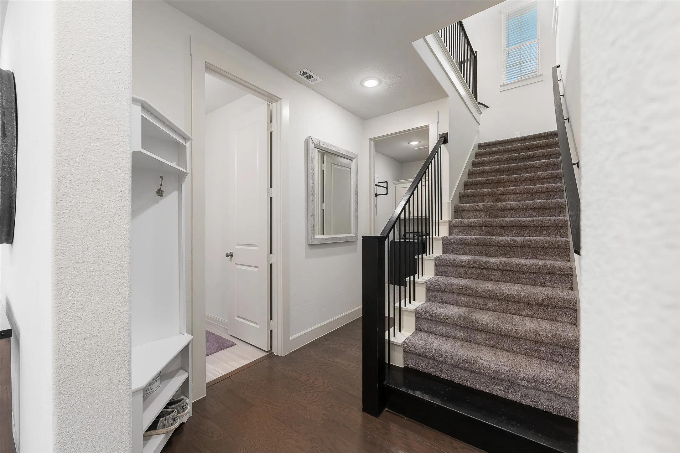 Single Family Residence For Sale in Collin County , 5825 Liberty Hill Drive, Mc Kinney, Texas 75070, 3 Bedroom, 3 Bathroom, 2 Garage spaces, 2,244 Sqft, built in 2019, mls#21335909, Real Estate Agent in Mc Kinney, Homes For Sale in Collin county, Homes For Sale in Mc Kinney, Realtor in Mc Kinney Texas, Real Estate Brokerage Independent Realty Texas, Luminita Cordes Realtor