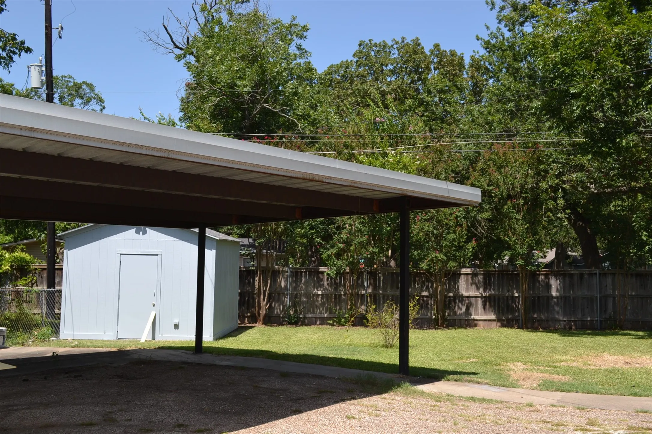 Single Family Residence For Sale in Mc Lennan County , 709 N 43rd Street, Waco, Texas 76710, 4 Bedroom, 2 Bathroom, Garage spaces, 1,873 Sqft, built in 1950, mls#21336218, Real Estate Agent in Waco, Homes For Sale in Mc Lennan county, Homes For Sale in Waco, Realtor in Waco Texas, Real Estate Brokerage Independent Realty Texas, Luminita Cordes Realtor