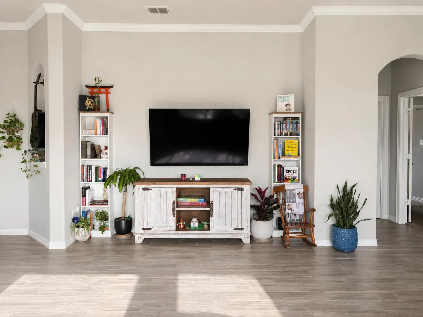 Single Family Residence For Sale in Rockwall County , 347 Chamberlain Drive, Fate, Texas 75189, 4 Bedroom, 2 Bathroom, 2 Garage spaces, 2,051 Sqft, built in 2017, mls#21336600, Real Estate Agent in Fate, Homes For Sale in Rockwall county, Homes For Sale in Fate, Realtor in Fate Texas, Real Estate Brokerage Independent Realty Texas, Luminita Cordes Realtor
