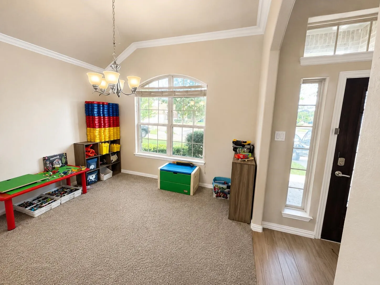 Single Family Residence For Sale in Rockwall County , 347 Chamberlain Drive, Fate, Texas 75189, 4 Bedroom, 2 Bathroom, 2 Garage spaces, 2,051 Sqft, built in 2017, mls#21336600, Real Estate Agent in Fate, Homes For Sale in Rockwall county, Homes For Sale in Fate, Realtor in Fate Texas, Real Estate Brokerage Independent Realty Texas, Luminita Cordes Realtor