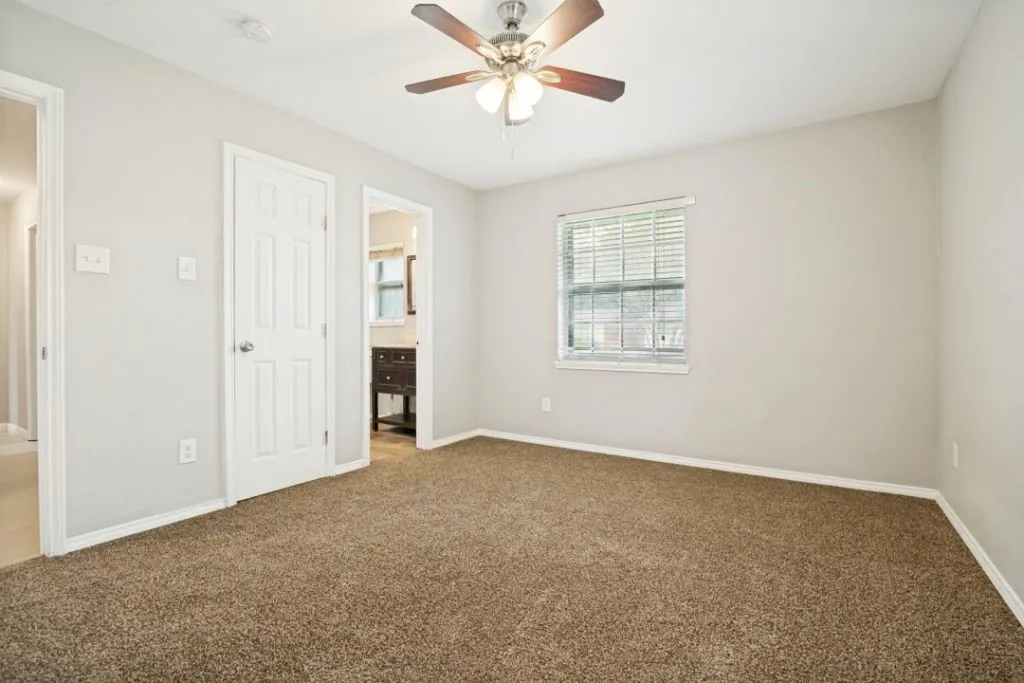 Single Family Residence For Sale in Dallas County , 2426 Whit Drive, Mesquite, Texas 75150, 3 Bedroom, 2 Bathroom, Garage spaces, 1,226 Sqft, built in 1964, mls#21336352, Real Estate Agent in Mesquite, Homes For Sale in Dallas county, Homes For Sale in Mesquite, Realtor in Mesquite Texas, Real Estate Brokerage Independent Realty Texas, Luminita Cordes Realtor